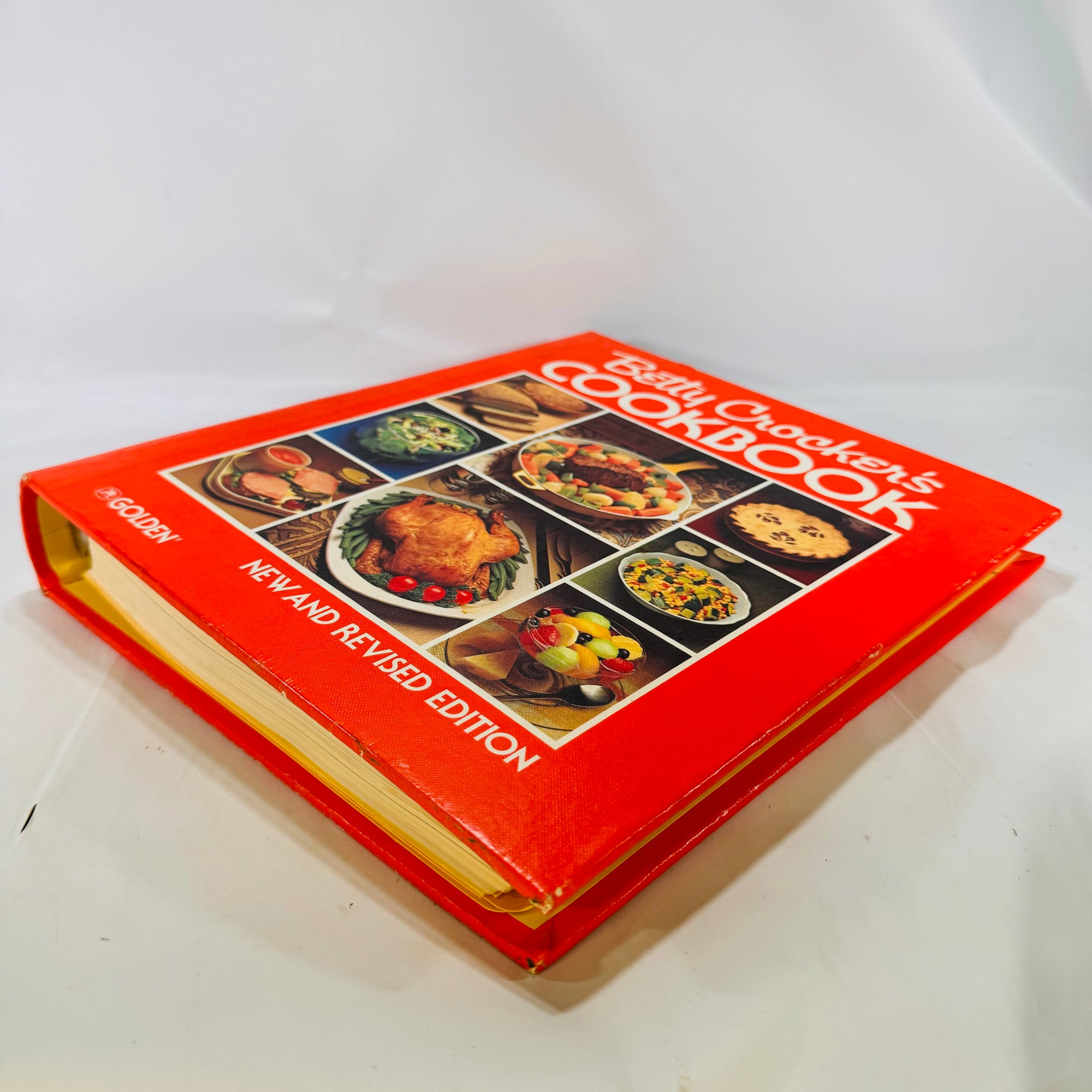 Betty Crocker's Cook Book 1978 5 Ring Binder Version as Found