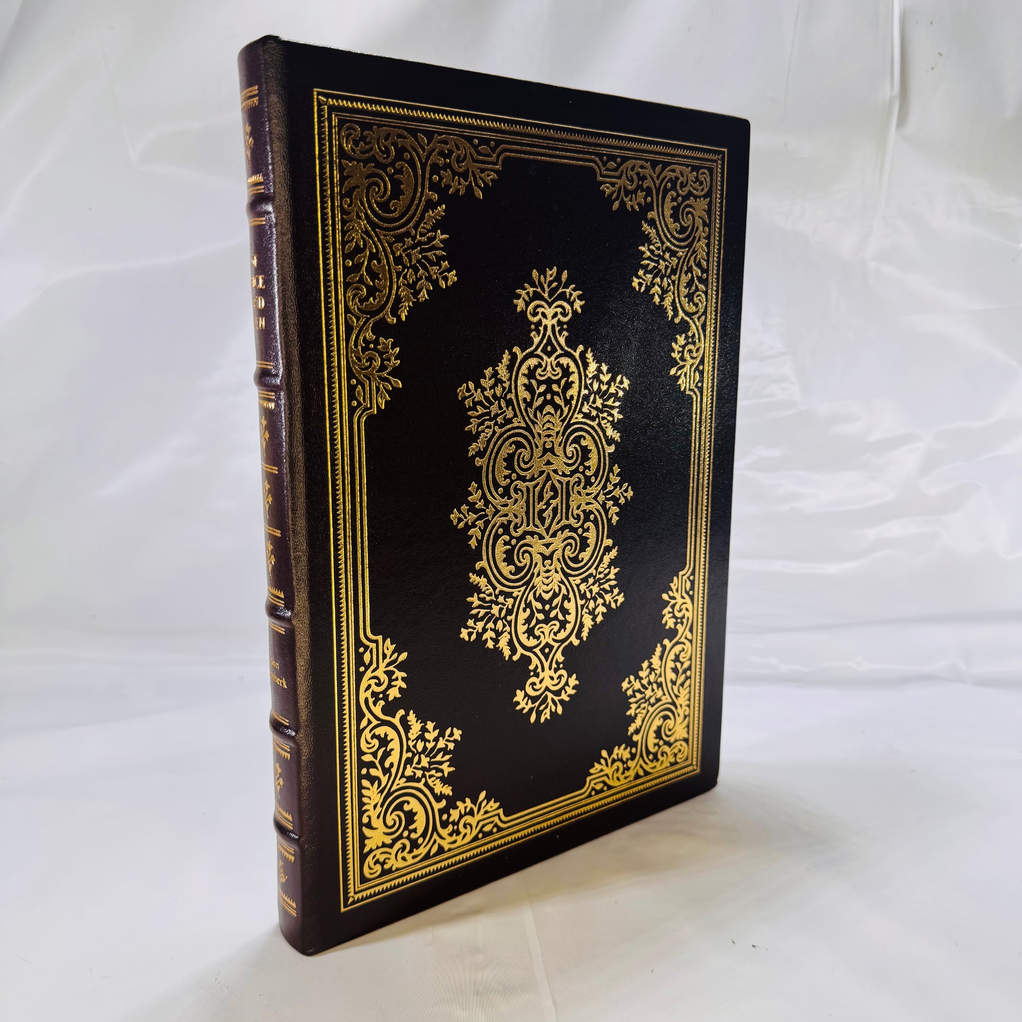 Of Mice and Men by John Steinbeck 1977 Vintage Classic Easton Press Color Illustrations Leather Bound Collectable Book Gold Gilt Pages