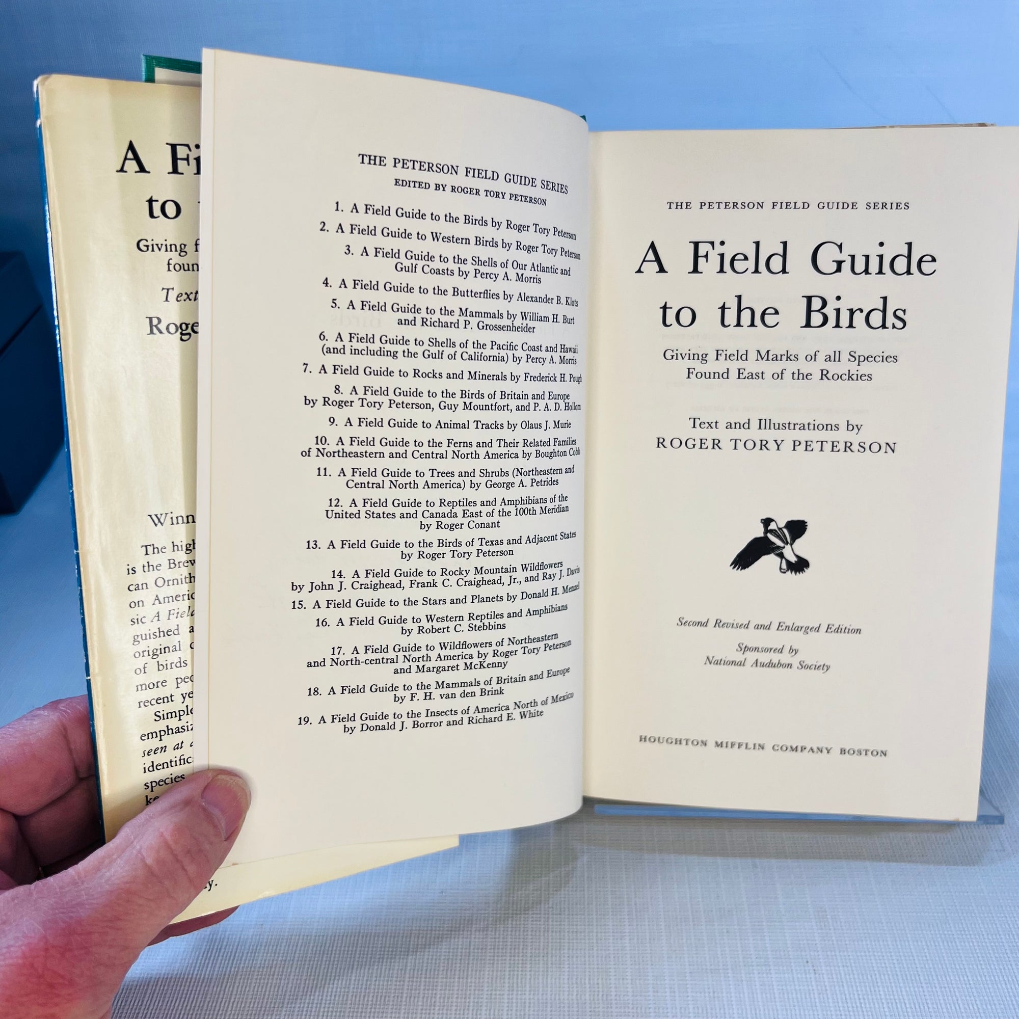 A Field Guide to the Birds Eastern Land and Water Birds by Roger Peterson 1947 Part of the Peterson Guide Series Houghton Miffin Company