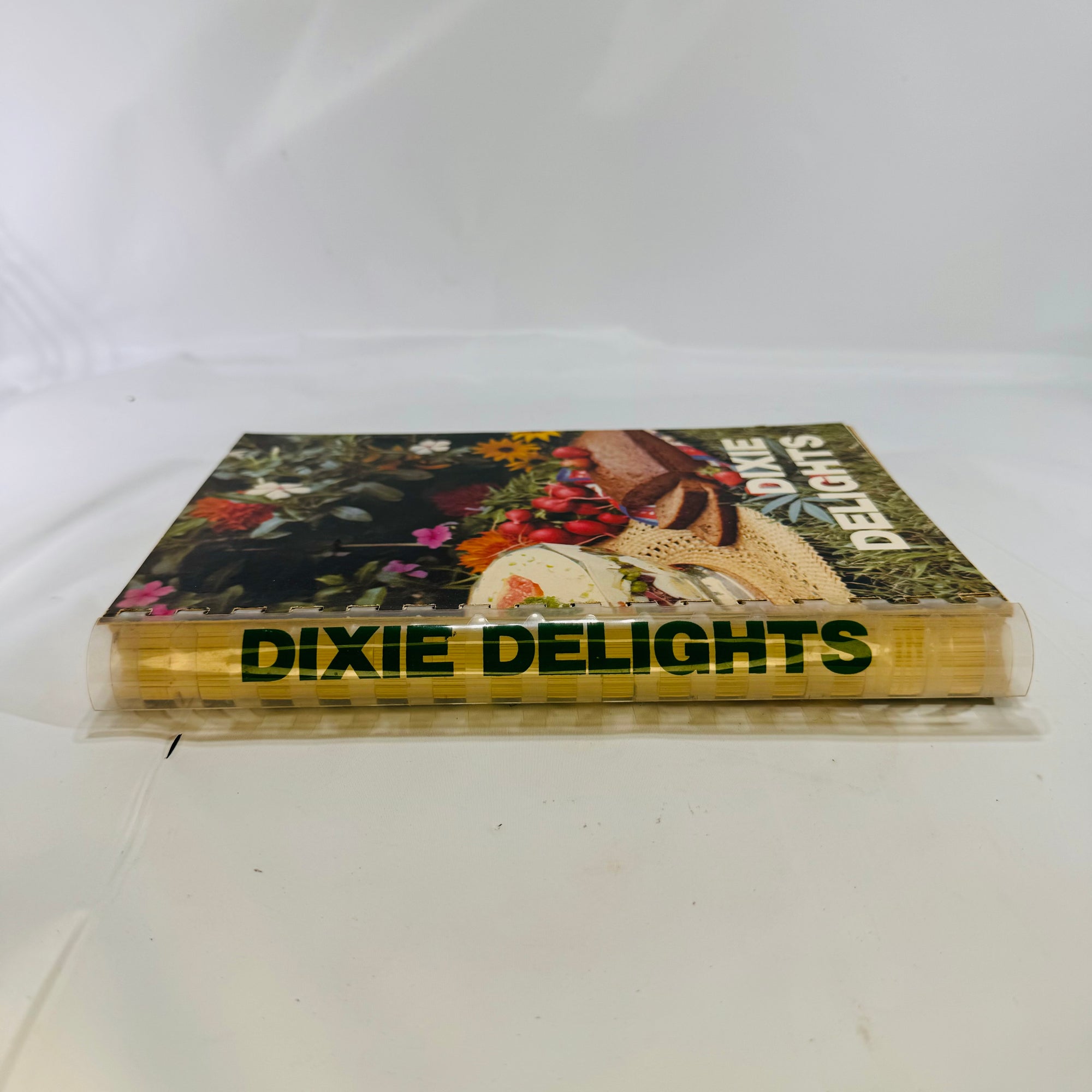 Dixie Delights published by St. Francis Hospital Auxiliary Memphis Tenn. 1983 Wimmer Cookbooks Spiral Cookbook