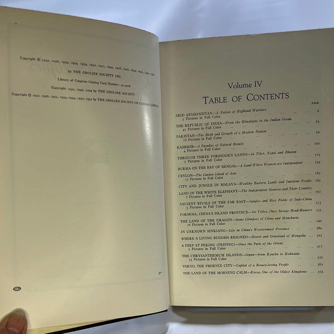 Lands and Peoples the World in Color Set of Five Helen Hynson Merrick (Editor)The Grolier Society 1951