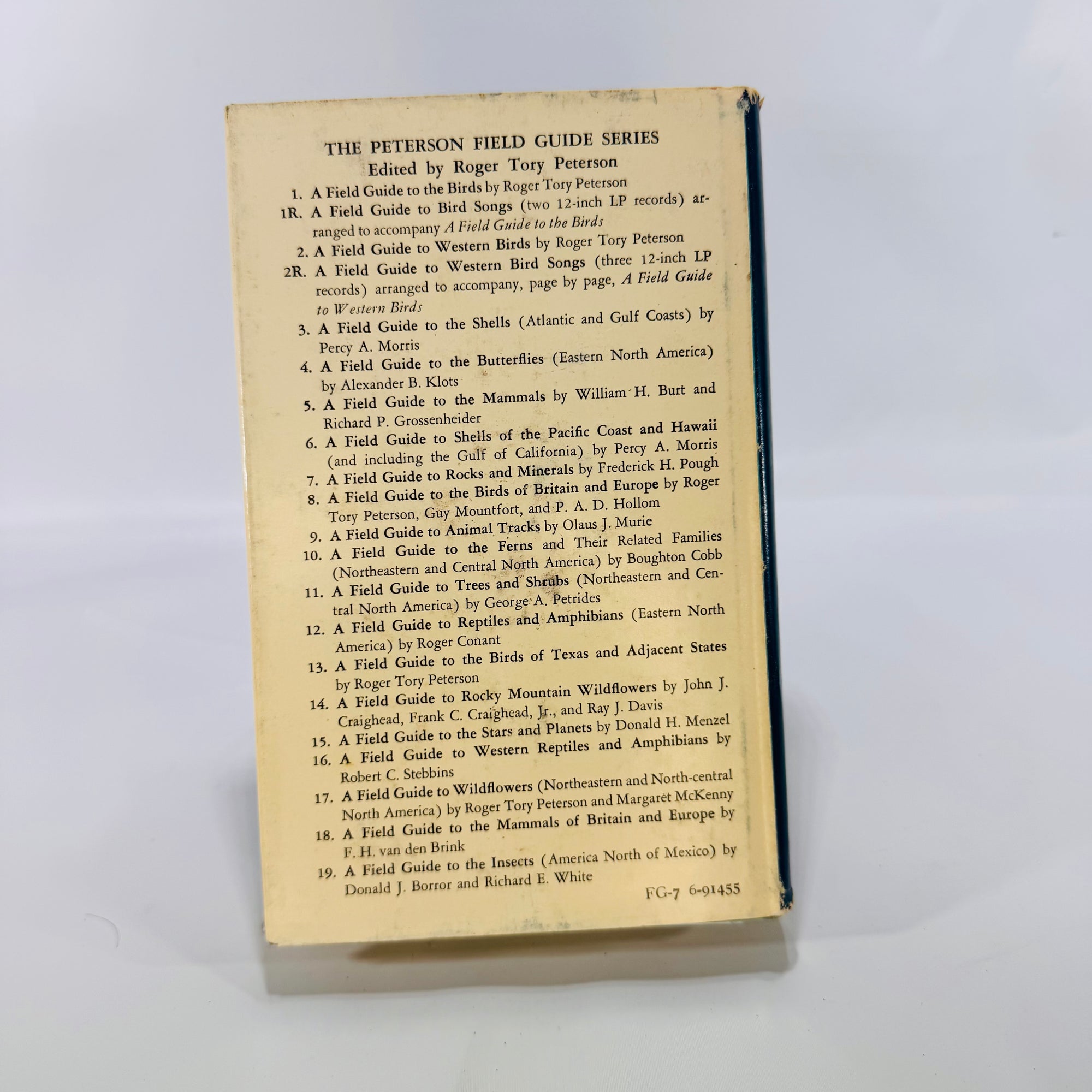 A Field Guide to the Stars and Planets by Donald H. Menzel (1964) – A Celestial Classic for Stargazers and Skywatchers