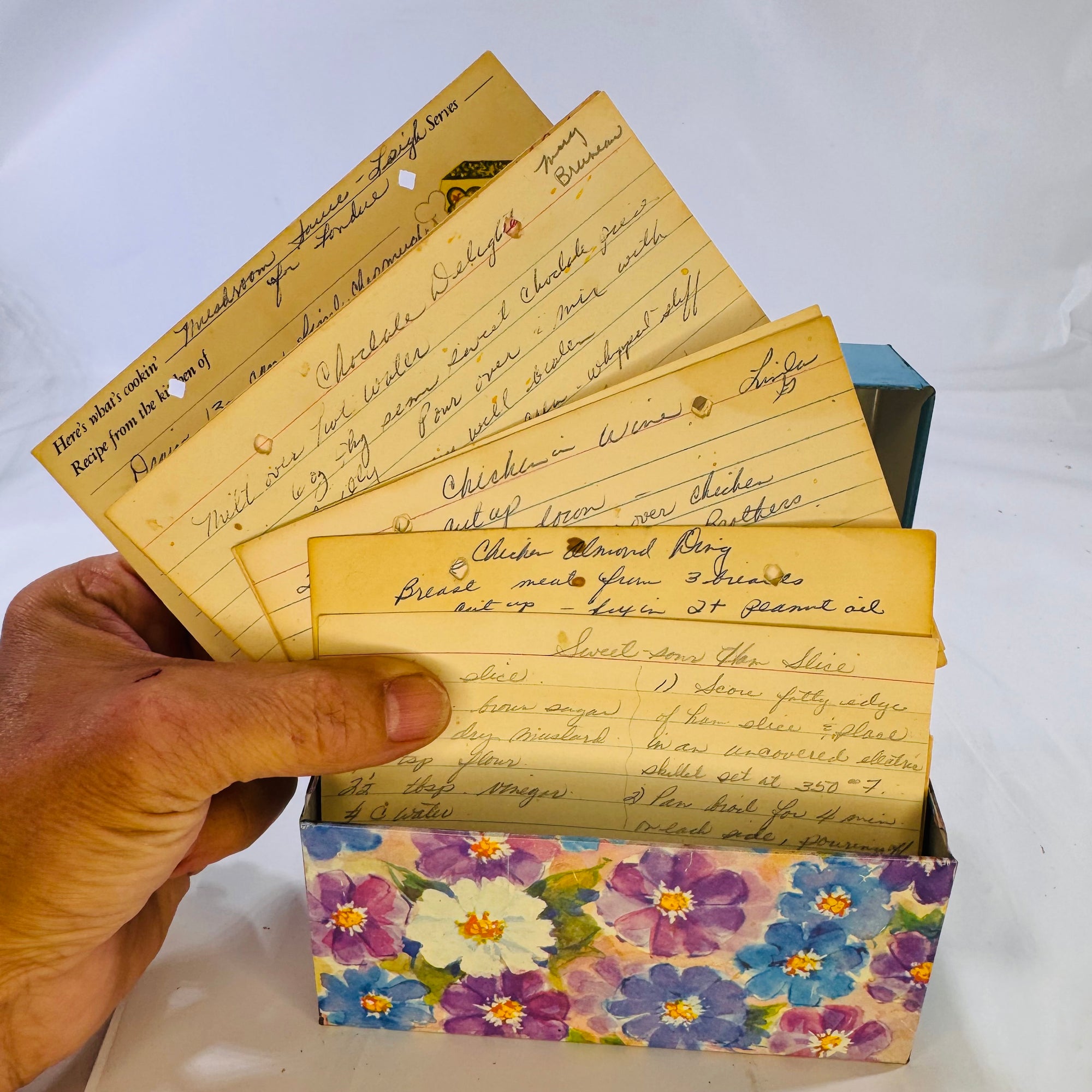 Vintage Floral Metal Recipe Box Crammed Full of Handwritten Recipe Cards Newspaper & Magazine Clippings Estate Sale Find