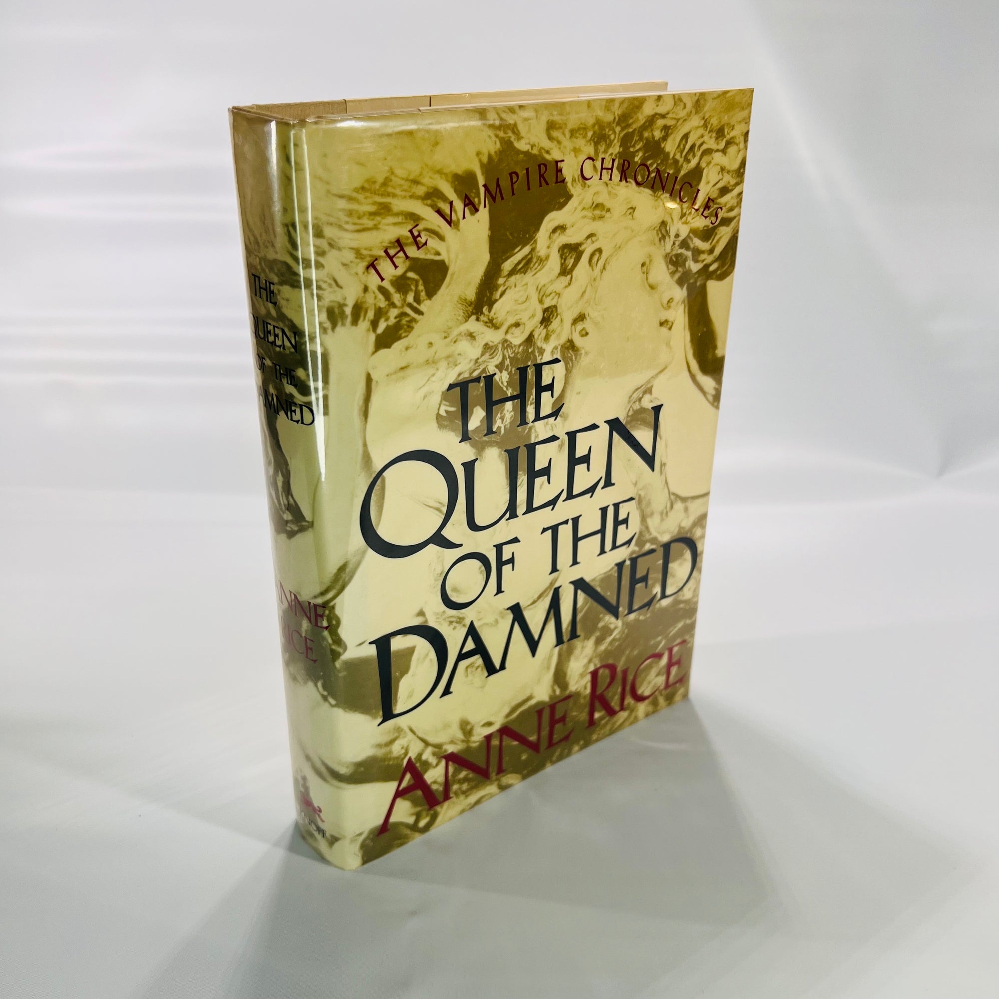The Queen of the Dammed by Anne Rice Book Three of The Vampire Chronicles 1988 First Edition Alfred A. Knopf