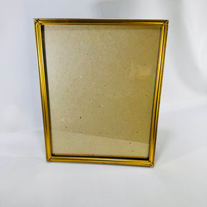 Vintage 8x10 Gold Tone Metal Picture Frame Beaded Rope Border Easel Wall Hanging