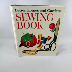 Better Homes & Gardens Sewing Book (Second Edition) – Vintage 5-Ring Binder Sewing Reference