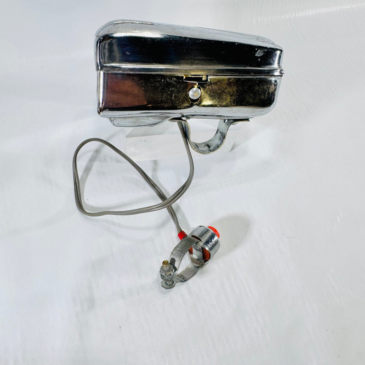 EA Laboratories Bicycle Tank Horn with Push Button 1940s to 1950s Chrome Untested