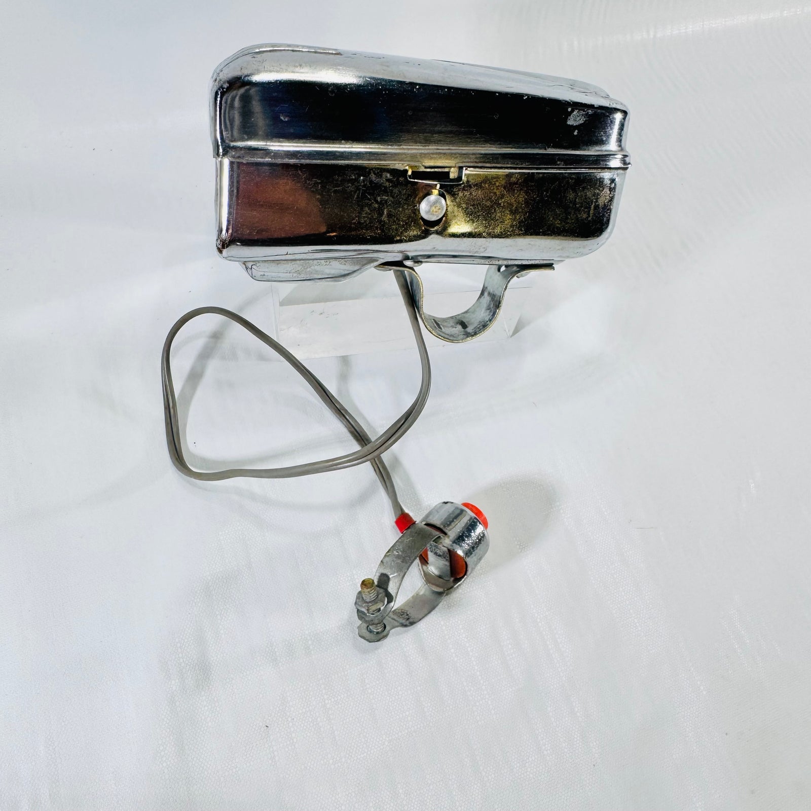 EA Laboratories Bicycle Tank Horn with Push Button 1940s to 1950s Chrome Untested