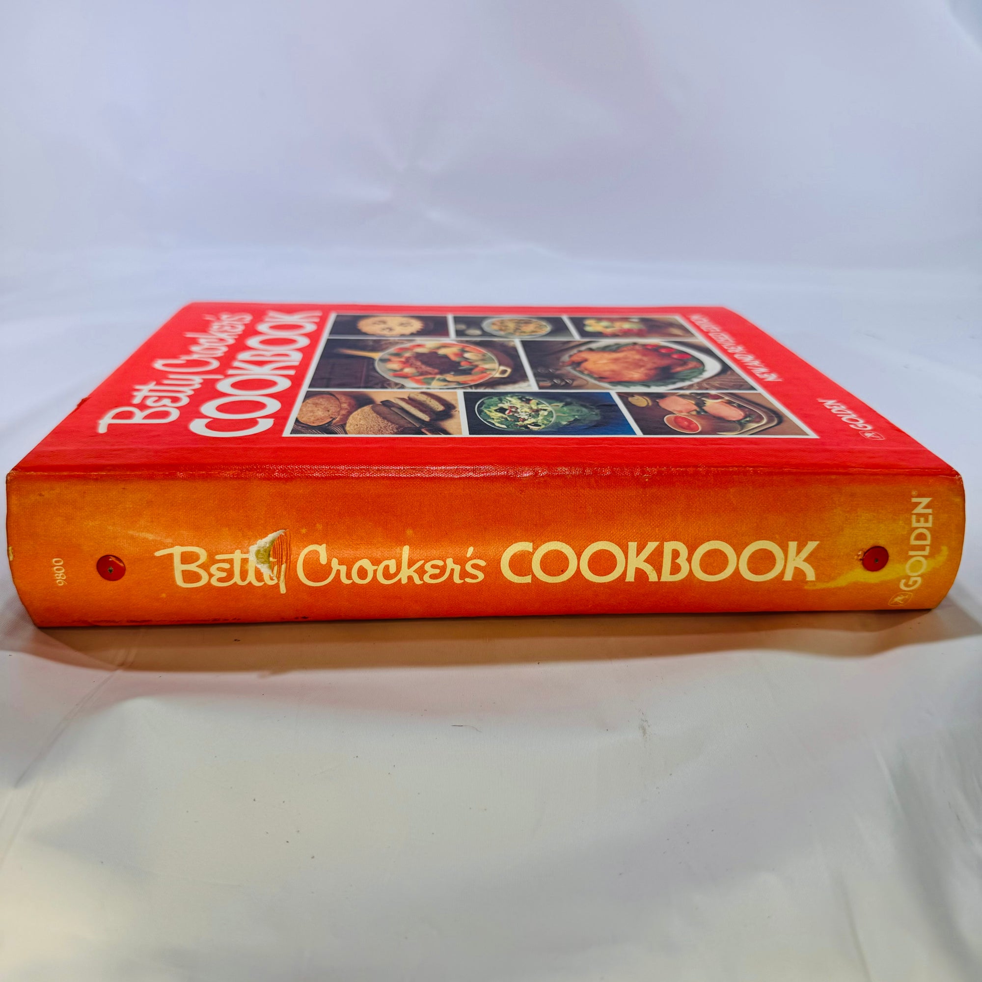 Betty Crocker's Cook Book 1978 5 Ring Binder Version as Found