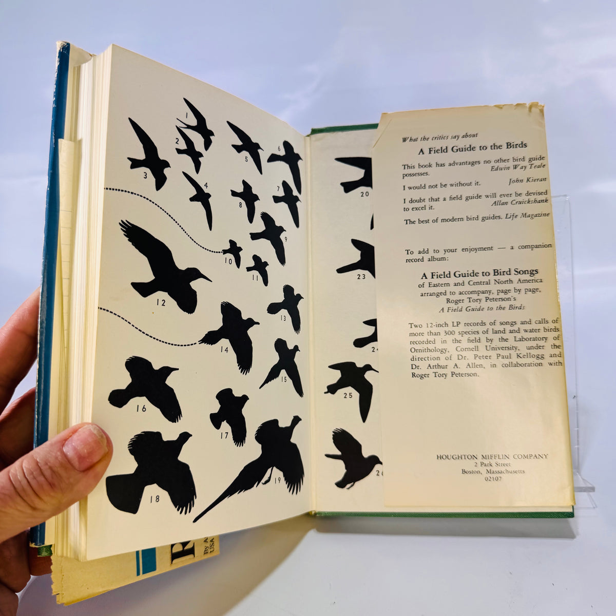 A Field Guide to the Birds Eastern Land and Water Birds by Roger Peterson 1947 Part of the Peterson Guide Series Houghton Miffin Company