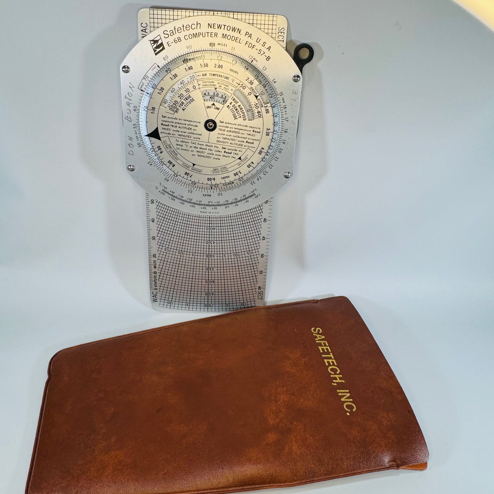 Safetech E-6B Flight Computer FDF-57-B Mechanical Aviation Slide Rule Wind Correction Calculator w/ Case 9x6 Vintage Pilot Tool
