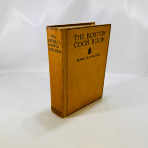 Mrs. Lincoln's Boston Cook Book by Mary J. Lincoln 1921 Little Brown and Company