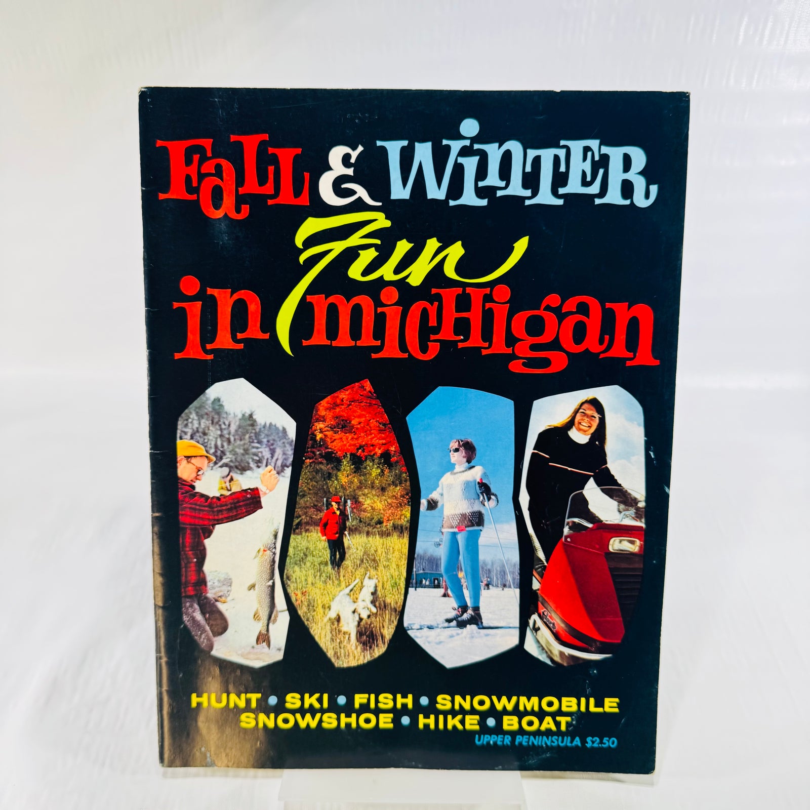 Fall & Winter Fun in Michigan 1971 Upper Peninsula Map Book, Clarkson Map Co., Hunting Fishing Skiing