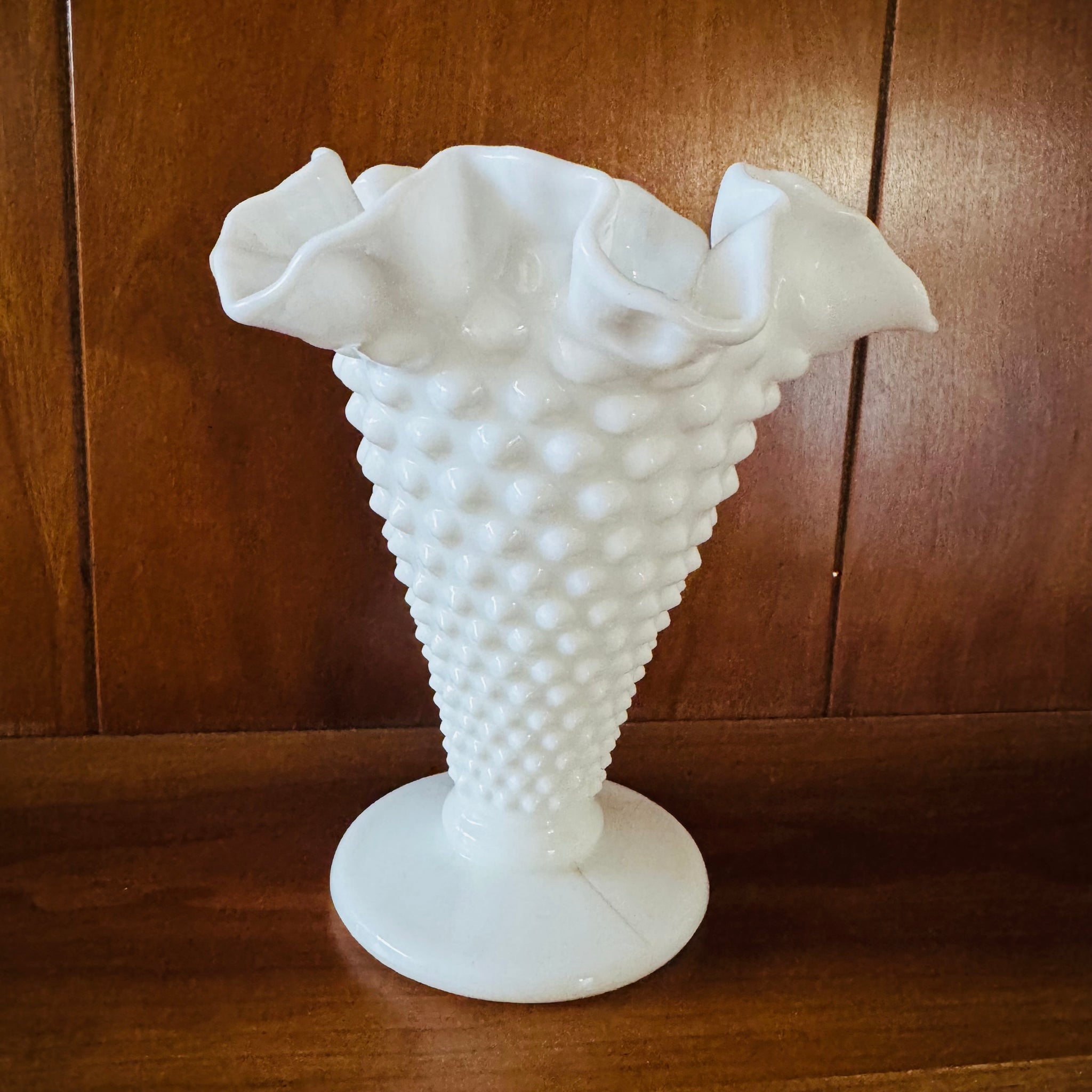 Vintage Fenton White Milk Glass Hobnail Trumpet Vase - Reading Vintage display picture 1