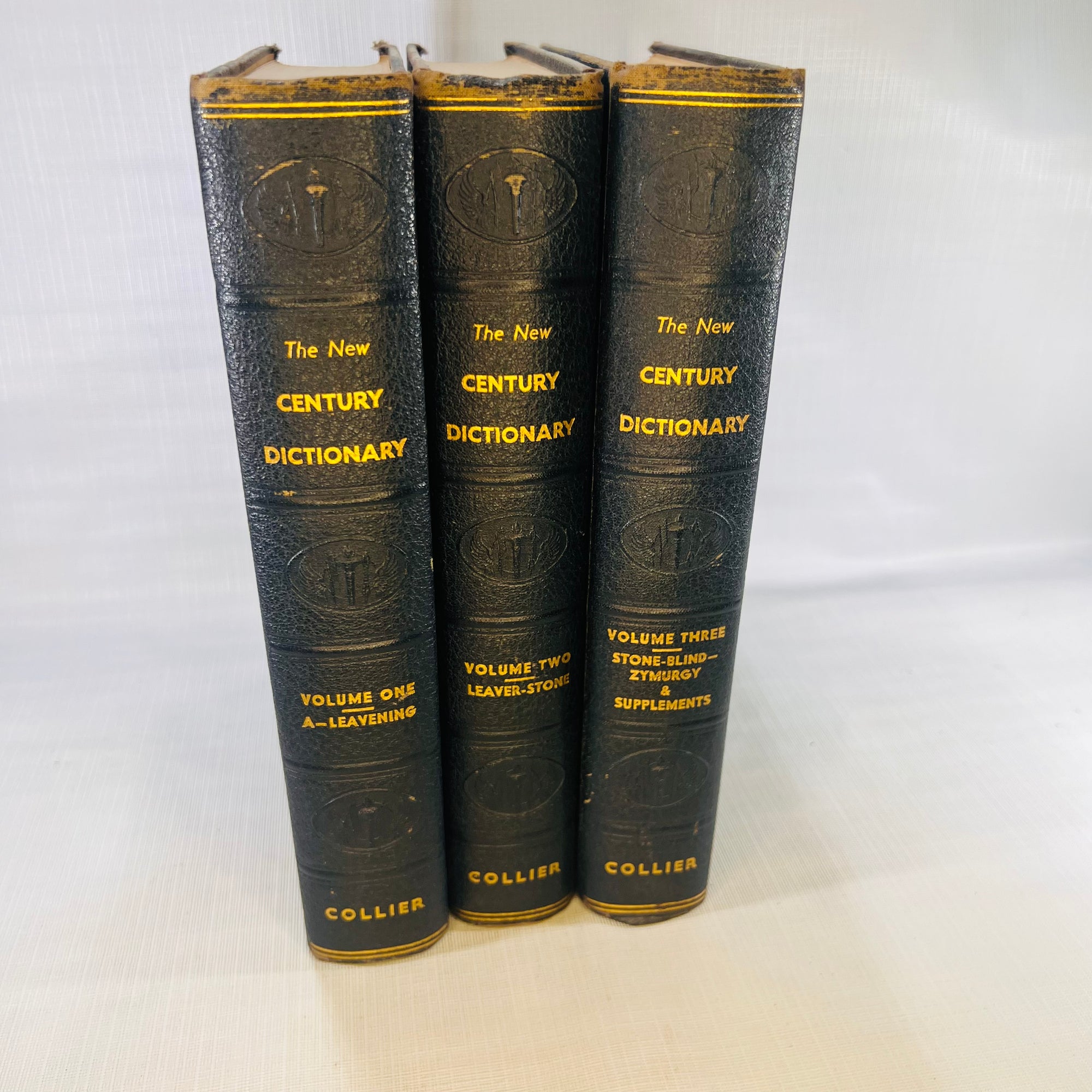 The New Century Dictionary of the English Language edited by H.G. Emery 1931 P.F. Collier & Son Corporation