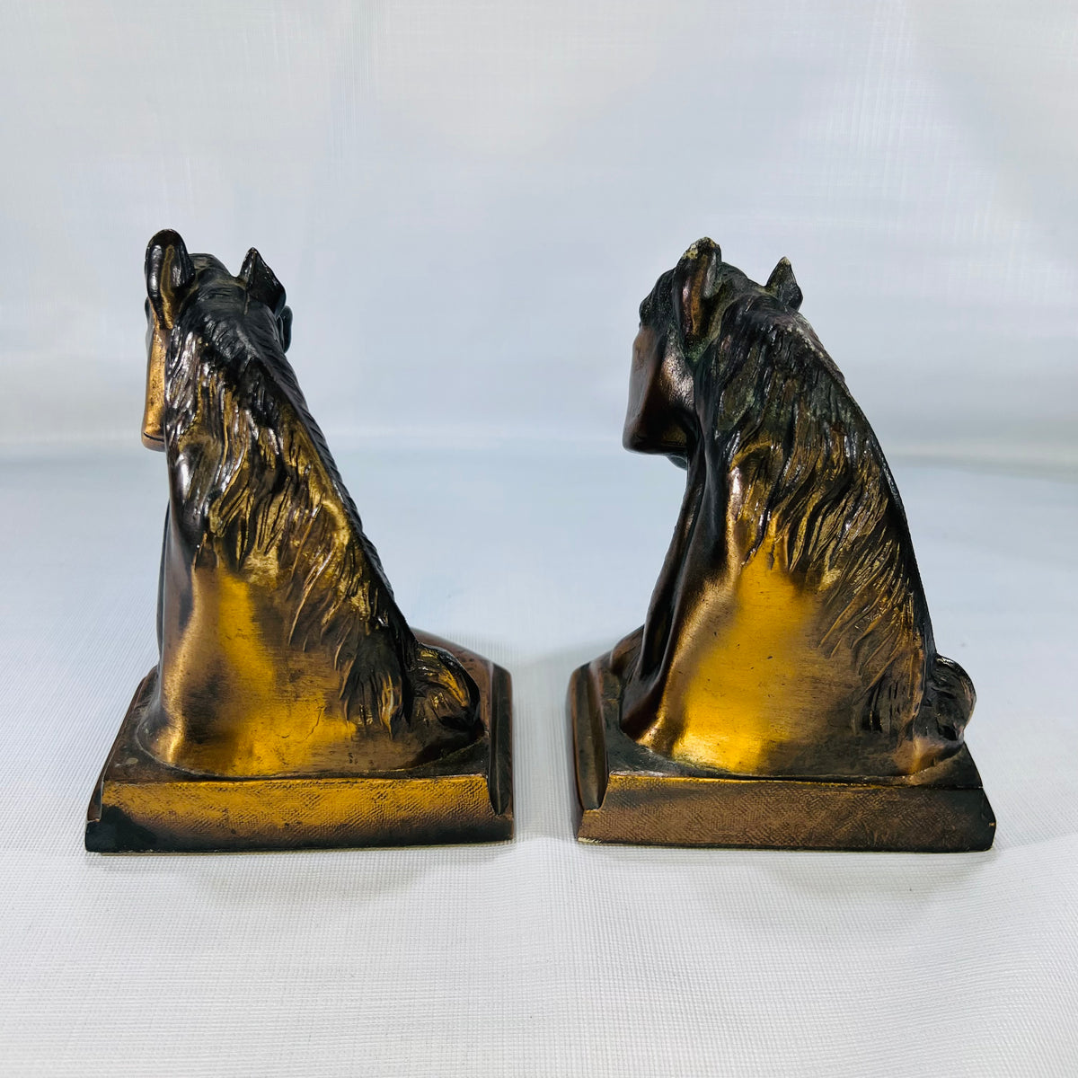 Vintage Cast Brass Horse Head Bookends – A Bold Blend of Hollywood Regency & Western Eleganc