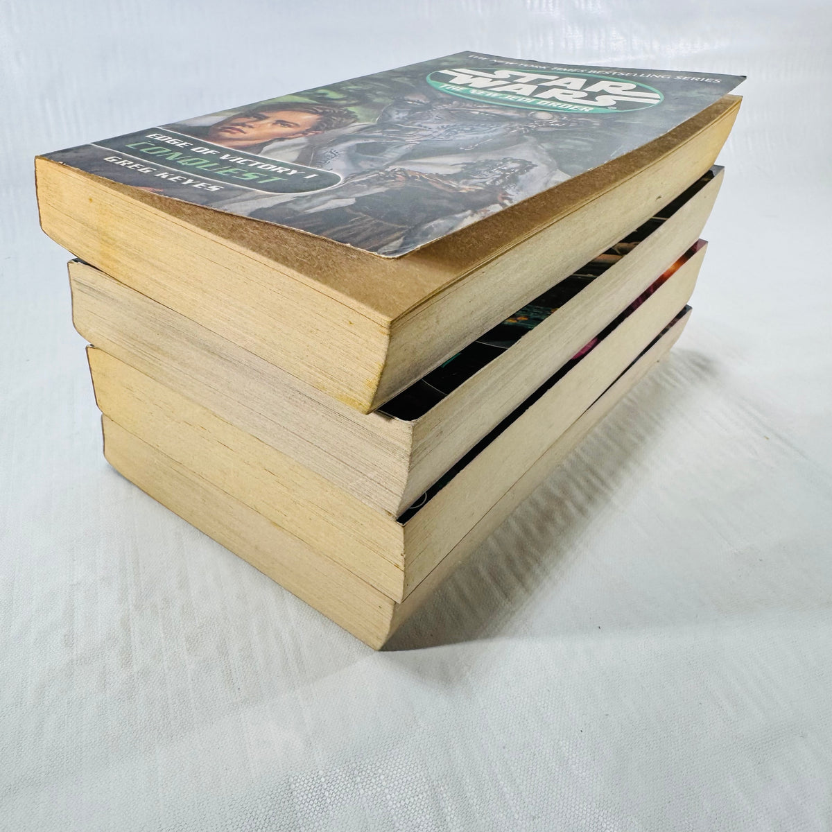 Star Wars bundle page edges