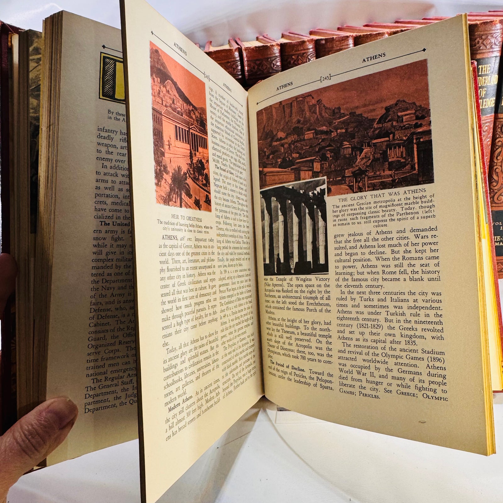 The Wonderland of Knowledge Pictorial Encyclopedia Set 1956 14 Volumes Wonderland of Knowledge Corp.