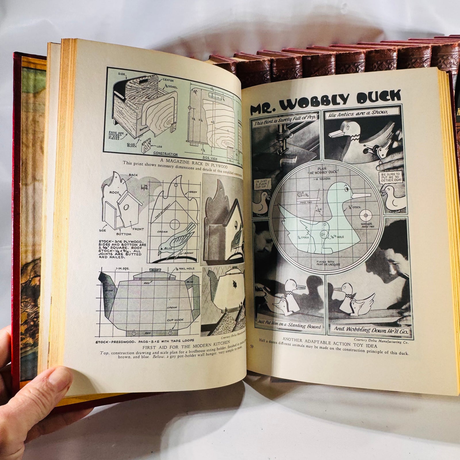 The Wonderland of Knowledge Pictorial Encyclopedia Set 1956 14 Volumes Wonderland of Knowledge Corp.