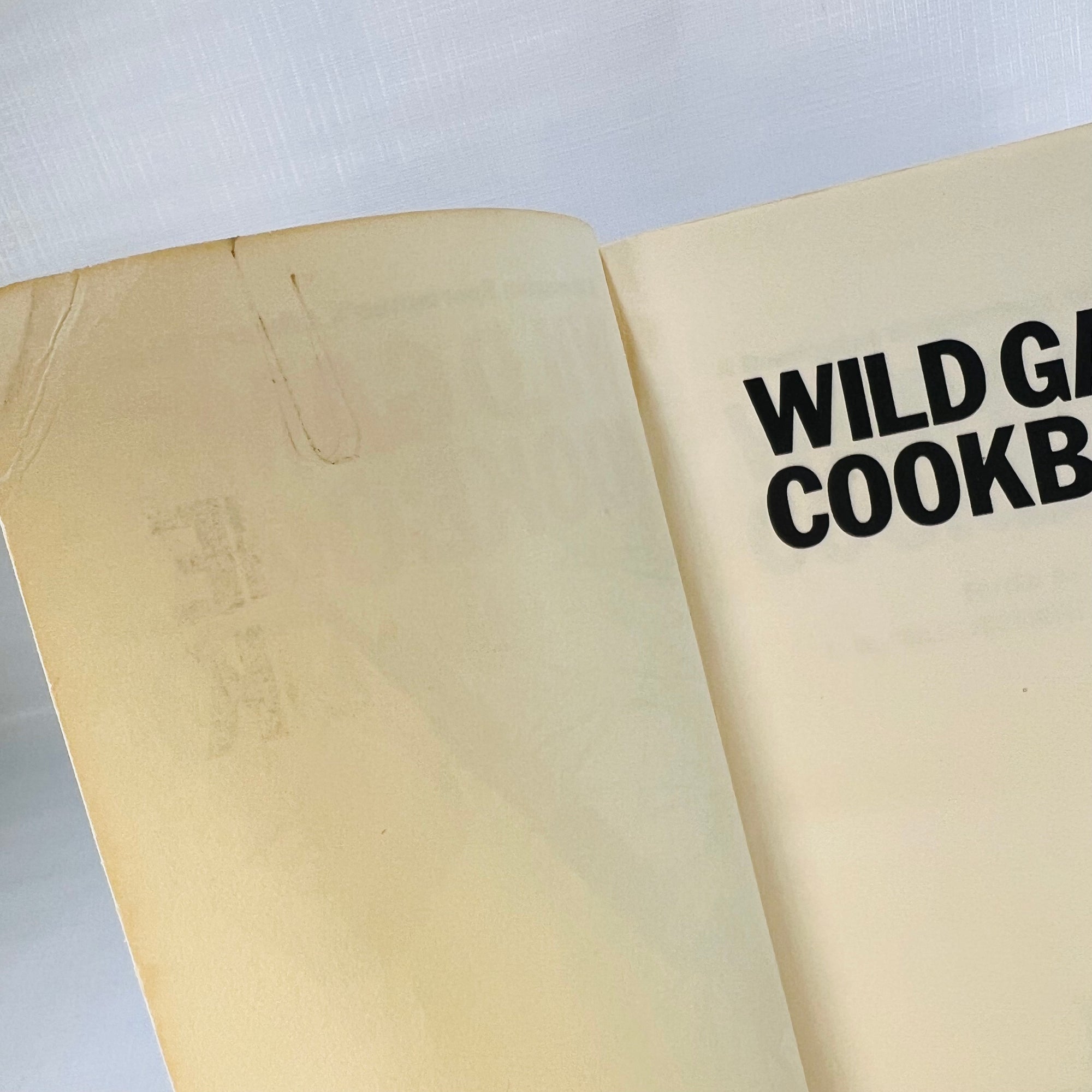 Wild Game Cook Book  edited by L.W. Johnson 1970 A Remington Sportsman Library Book
