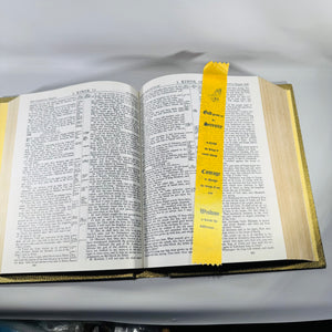 Vintage Heirloom Family Bible 1971 King James Red Letter Illustrated Gold Hardcover