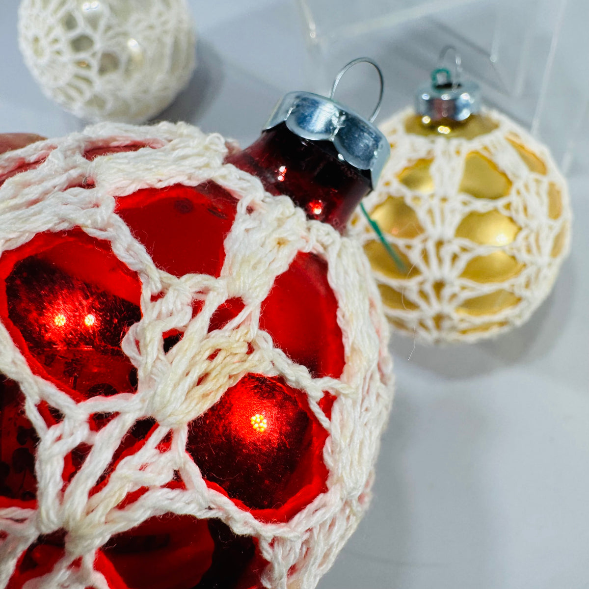 Vintage Crochet Ornaments Set – Handmade Christmas Decor, 1970s–1980s