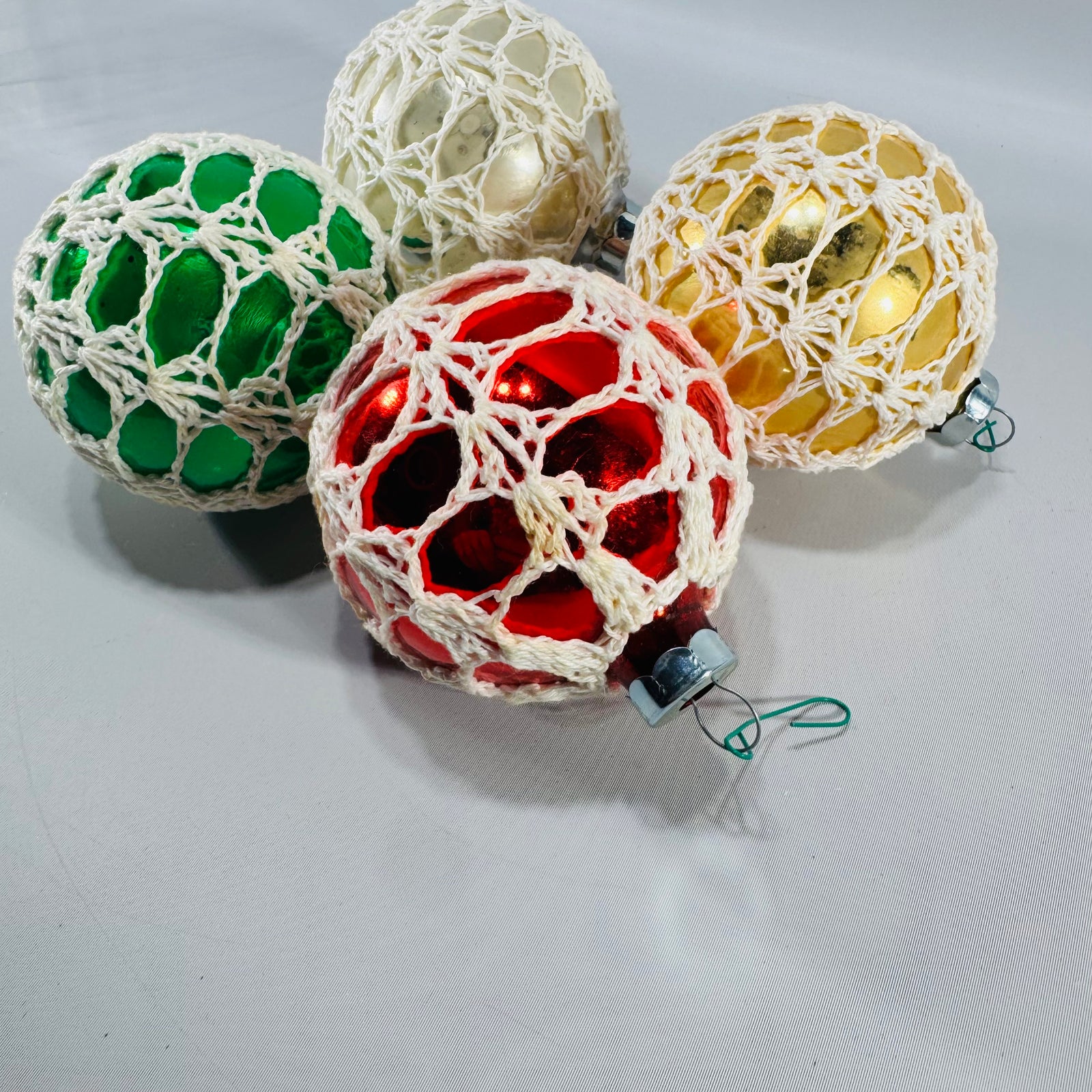 Vintage Crochet Ornaments Set – Handmade Christmas Decor, 1970s–1980s