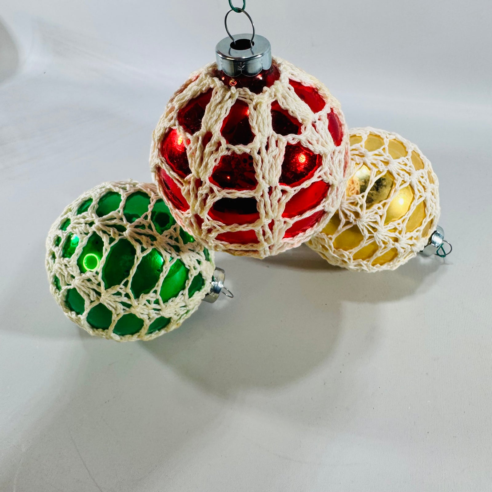 Vintage Crochet Ornaments Set – Handmade Christmas Decor, 1970s–1980s