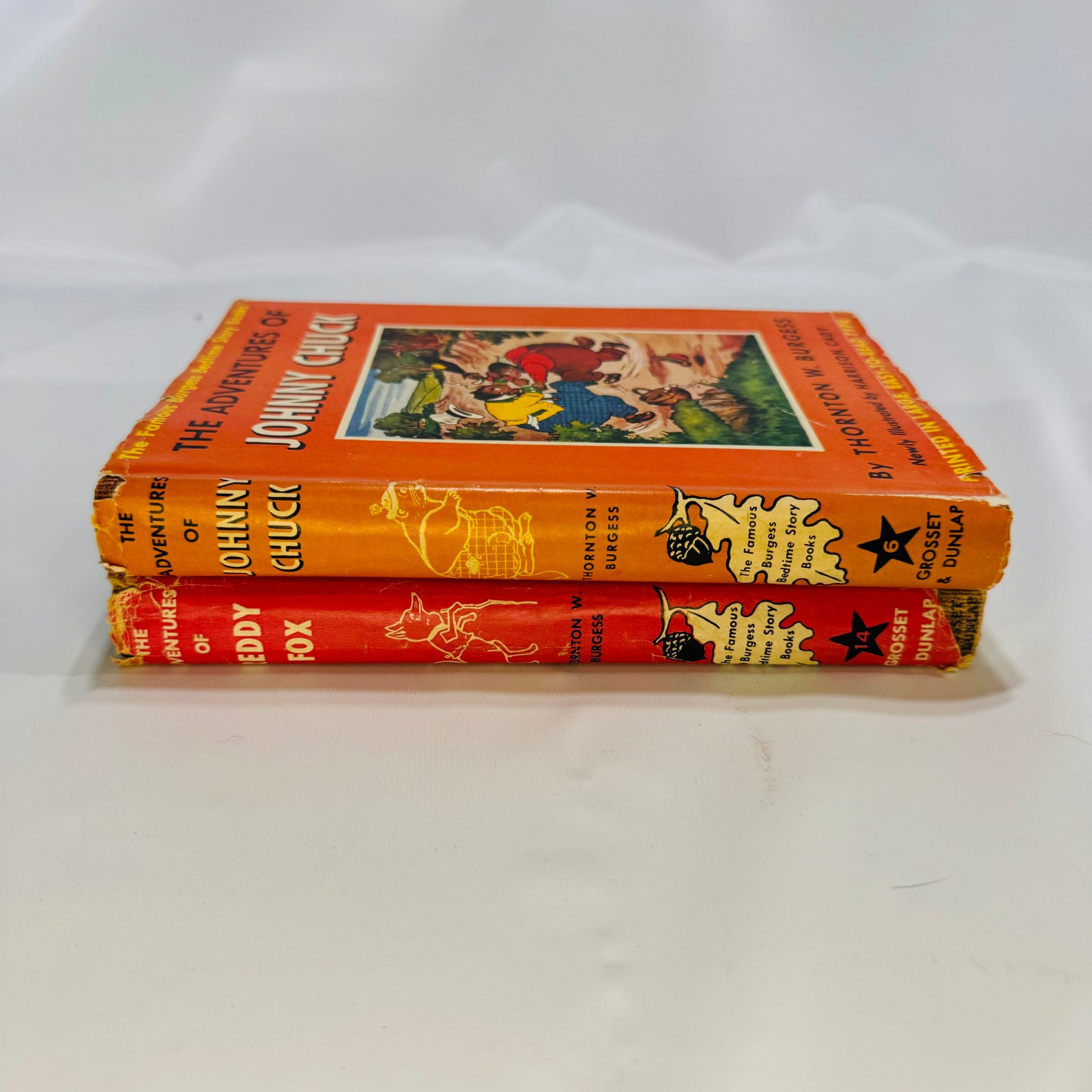 Spines of the Johnny Chuck and Reddy Fox dust jackets, Burgess 1941