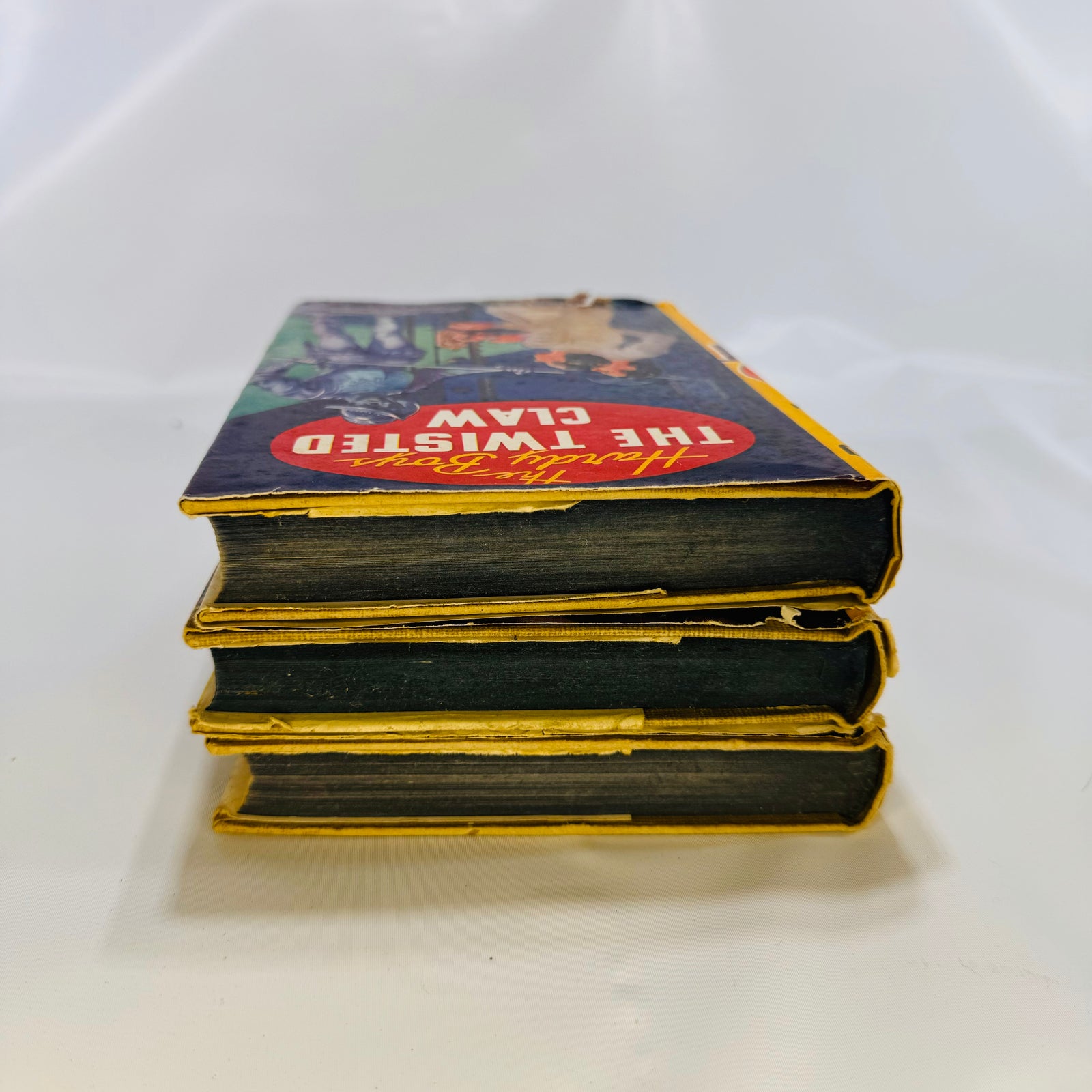 The Hardy Boys The Secret of the Old Mill 1927 The Secret of the Caves 1929 The Twisted Claw 1939 by F.W. Dixon Grosset and Dunlap
