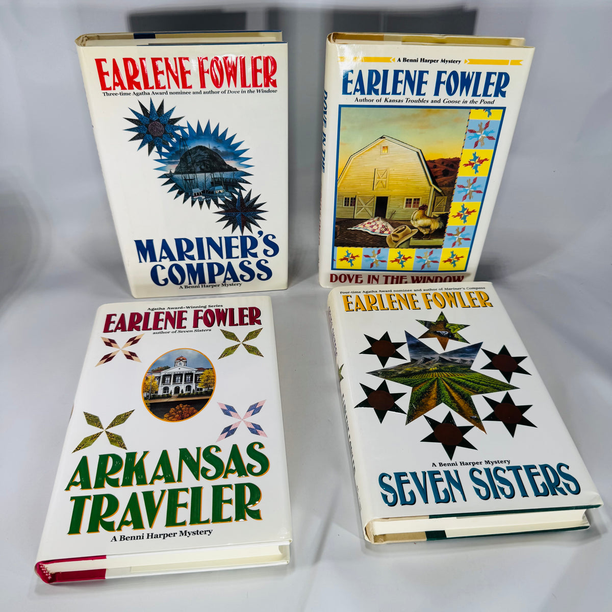 Benni Harper Cozy Mystery Set — 4 First Editions by Earlene Fowler (1998–2001) | Quilt-Themed Crime, Book Bundle