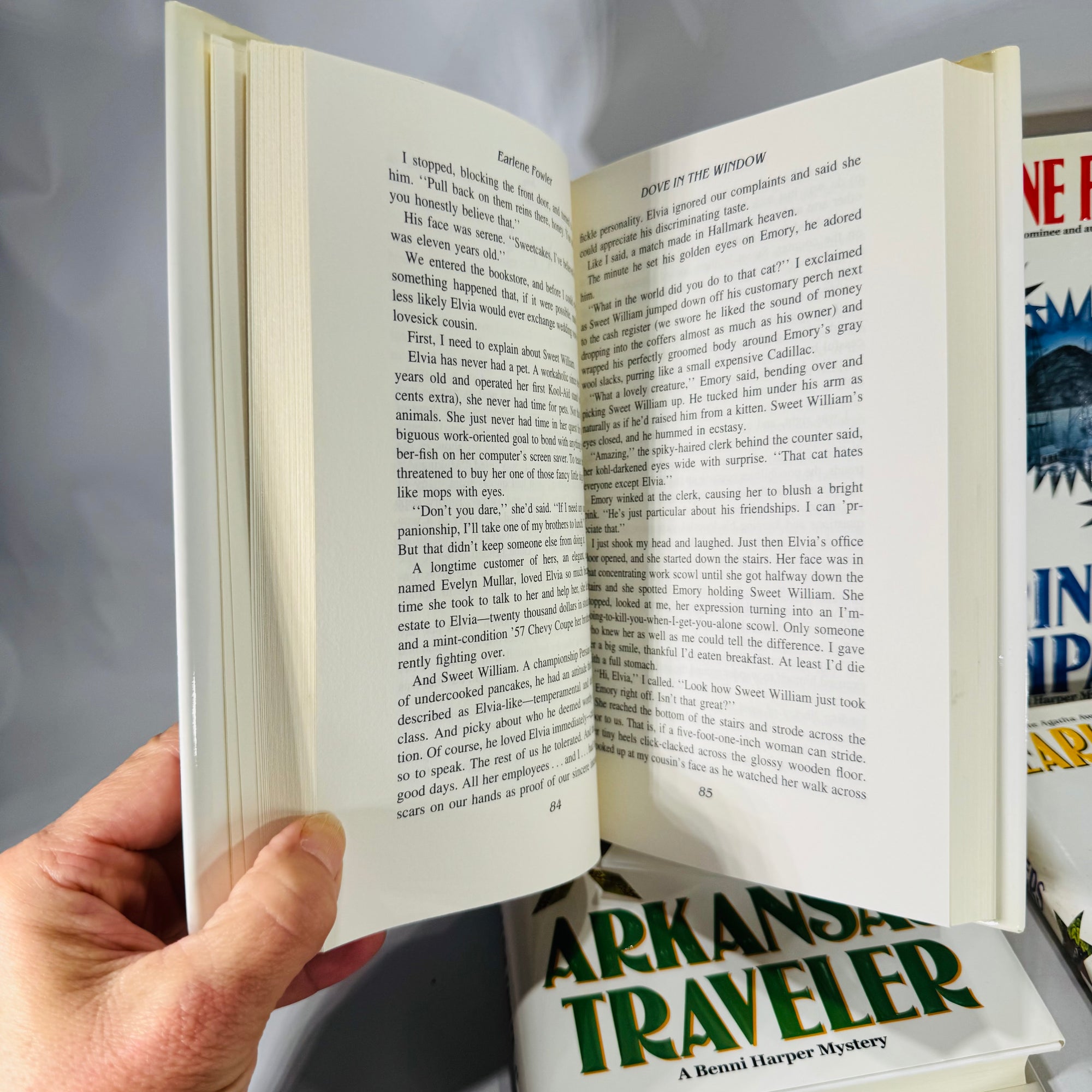 Benni Harper Cozy Mystery Set — 4 First Editions by Earlene Fowler (1998–2001) | Quilt-Themed Crime, Book Bundle