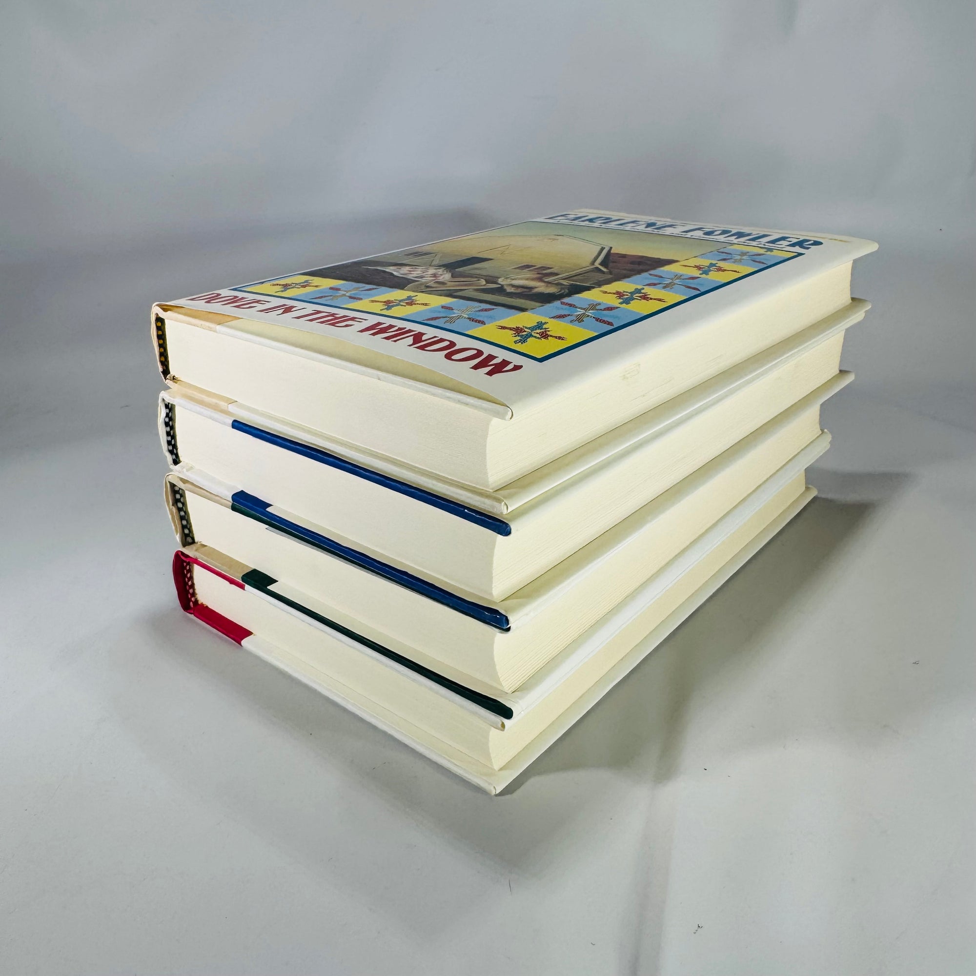 Benni Harper Cozy Mystery Set — 4 First Editions by Earlene Fowler (1998–2001) | Quilt-Themed Crime, Book Bundle