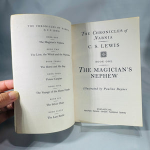 The Chronicles of Narnia 7-Book Box Set (1986–1995) — C. S. Lewis | Pauline Baynes Illustrations, Fantasy Classic