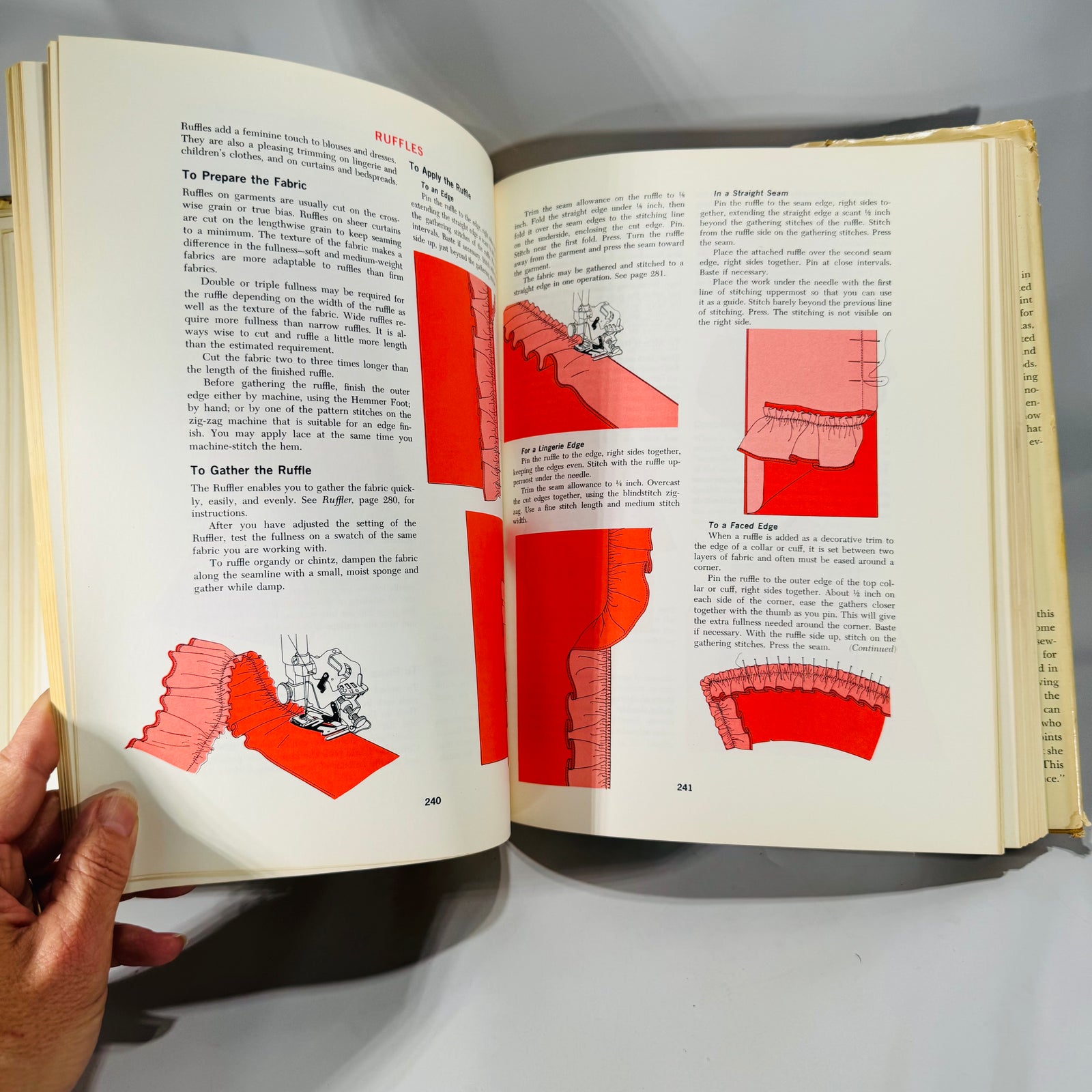 Vintage Sewing Reference — Singer Sewing Book (1969, First Edition / Ninth Printing) — Gladys Cunningham | Illustrated Techniques, Sewing Instruction, Craft