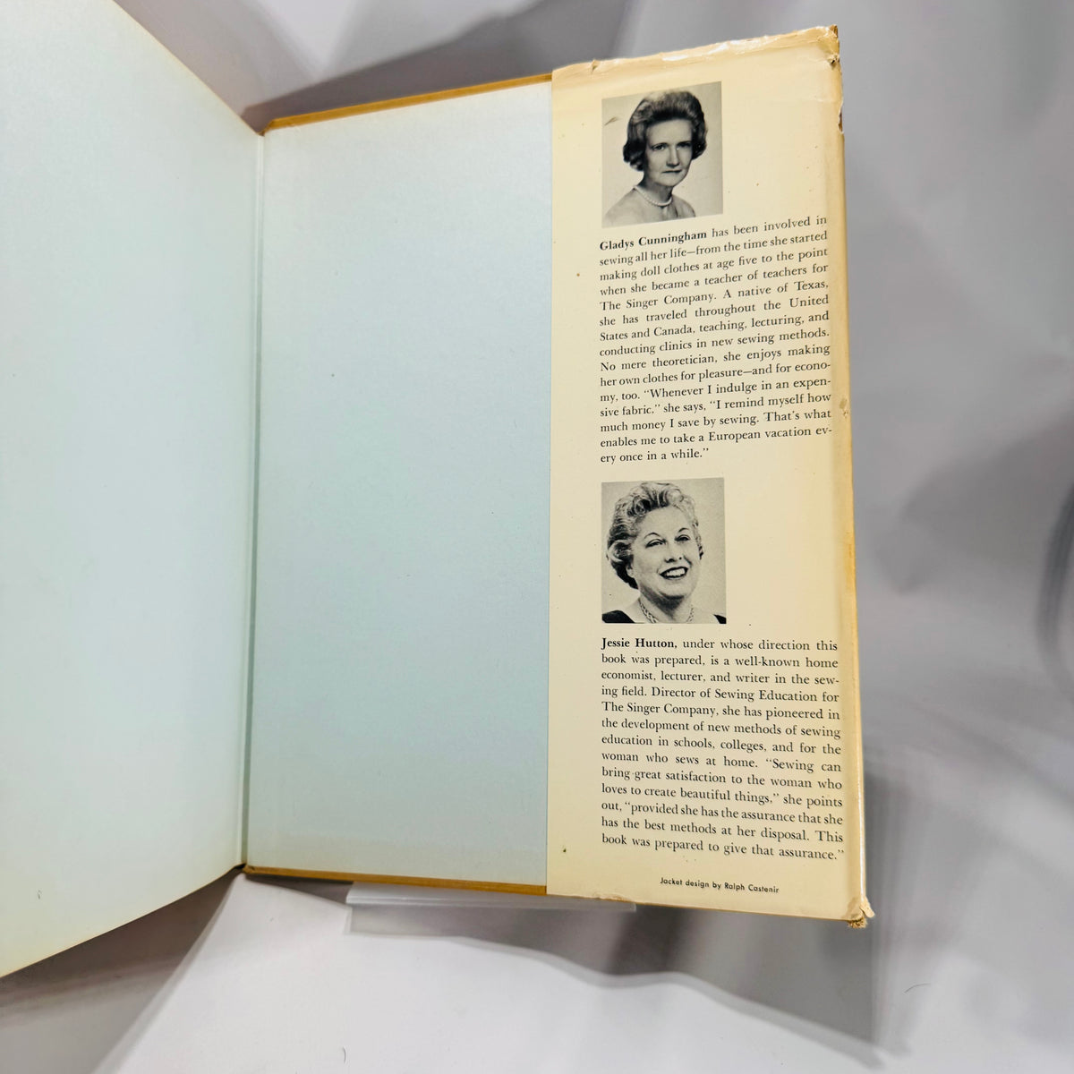 Vintage Sewing Reference — Singer Sewing Book (1969, First Edition / Ninth Printing) — Gladys Cunningham | Illustrated Techniques, Sewing Instruction, Craft