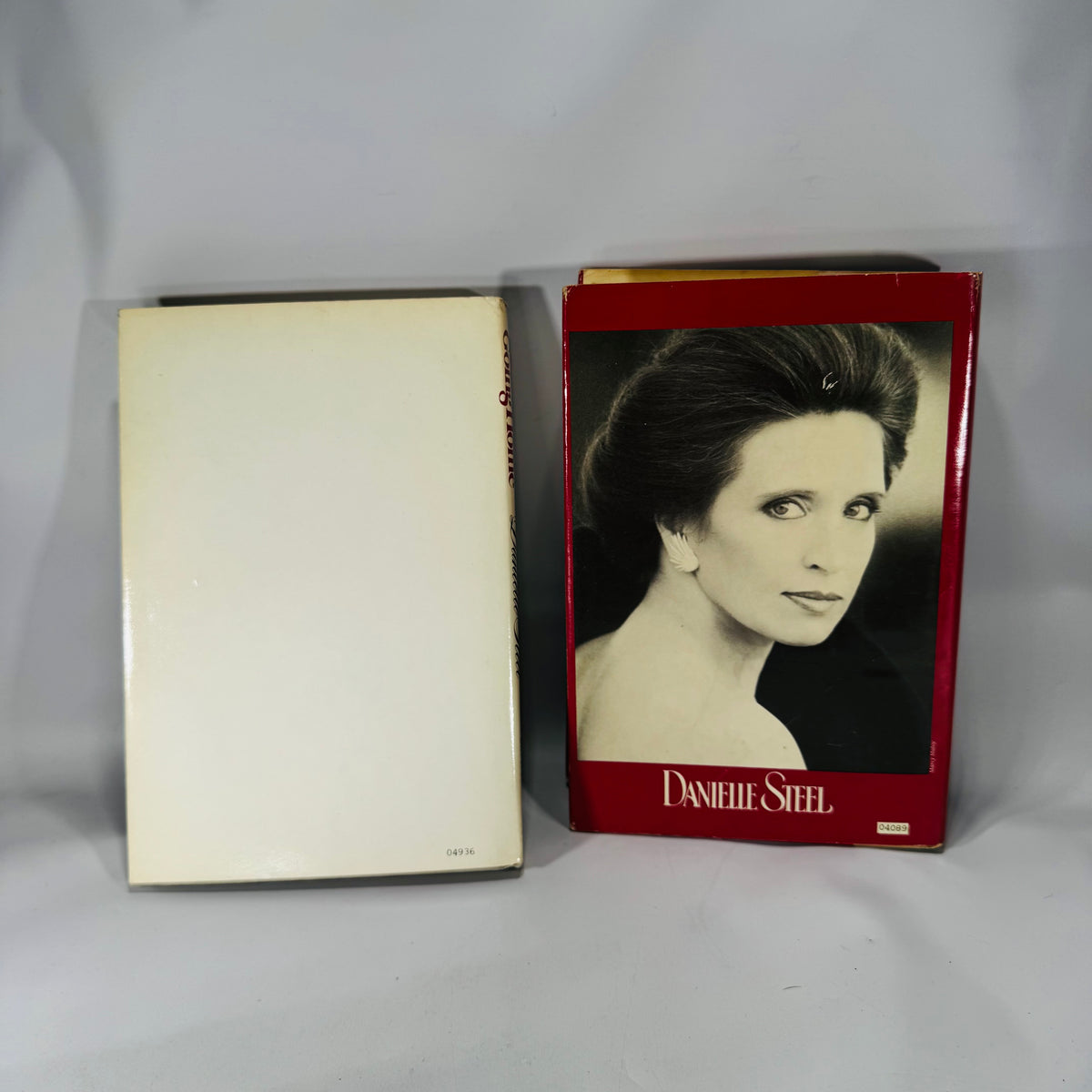Danielle Steel Hardcover Book Bundle — Going Home (1973) & Family Album (1985) — Romance & Family Saga Fiction | Dust Jackets Included