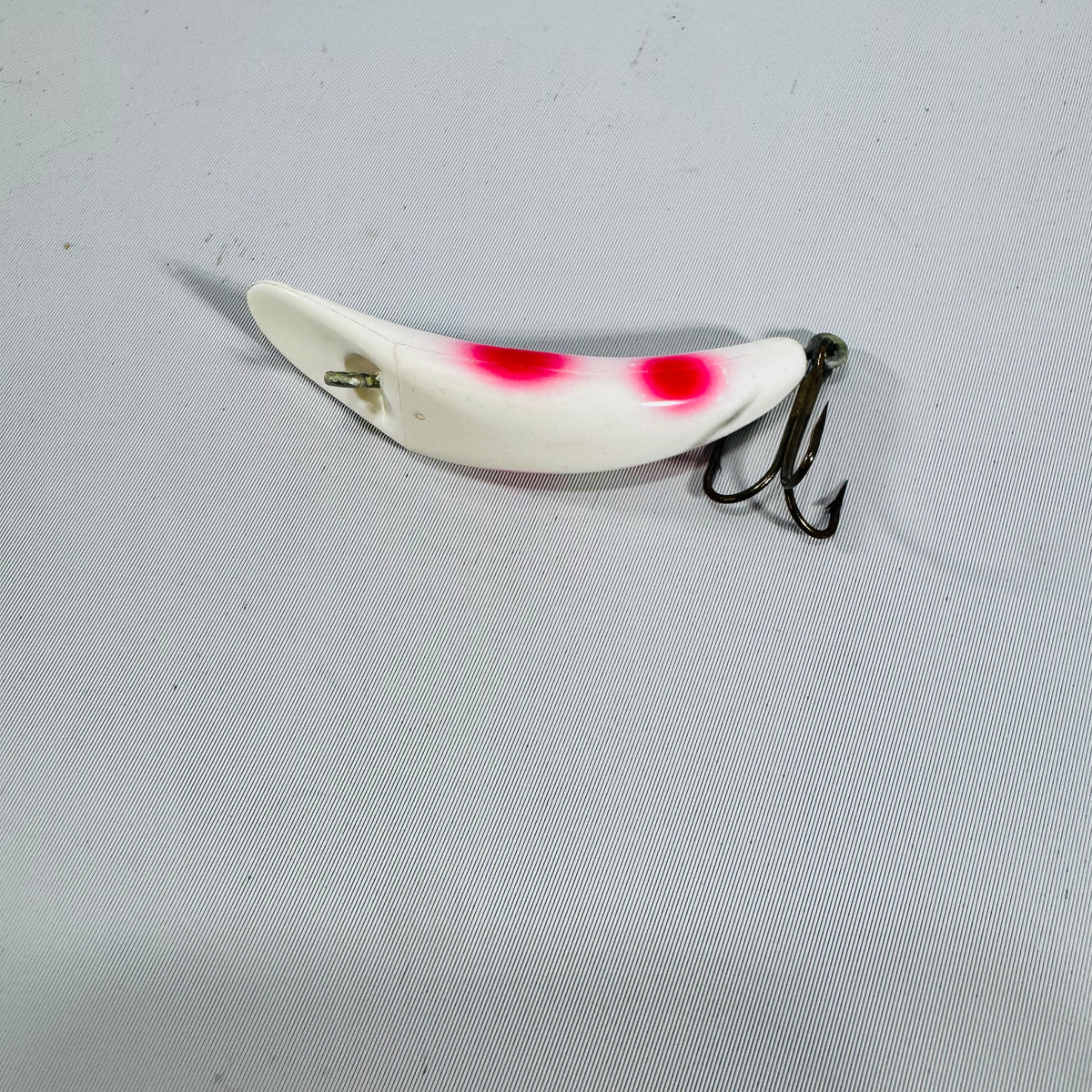 Vintage Helin's Flatfish Fishing Lure Set of 2 with Original Boxes — Helin Tackle Co. Detroit Michigan, Yellow Frog X4 and White Pink Spot