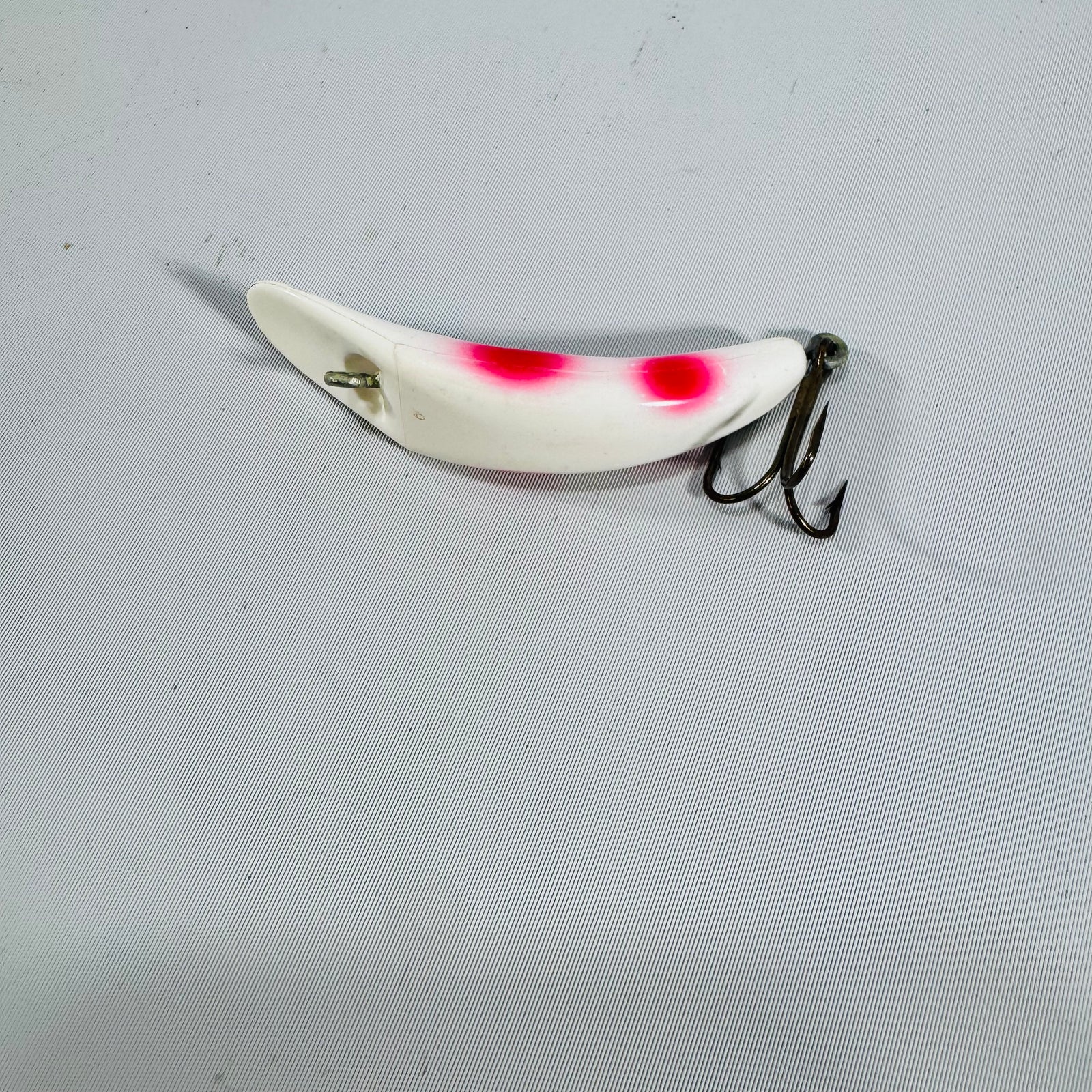 Vintage Helin's Flatfish Fishing Lure Set of 2 with Original Boxes — Helin Tackle Co. Detroit Michigan, Yellow Frog X4 and White Pink Spot