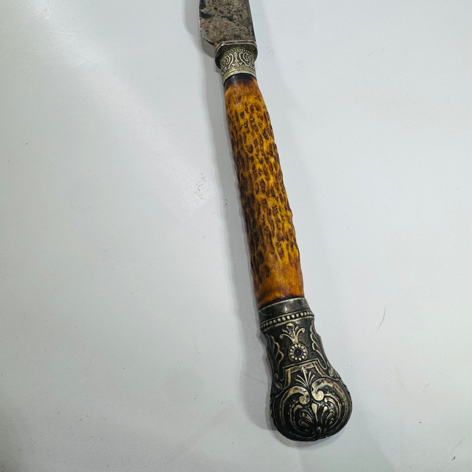 Antique William Beckett & Co Sheffield Carving Knife – Victorian Era, Stag Horn Handle