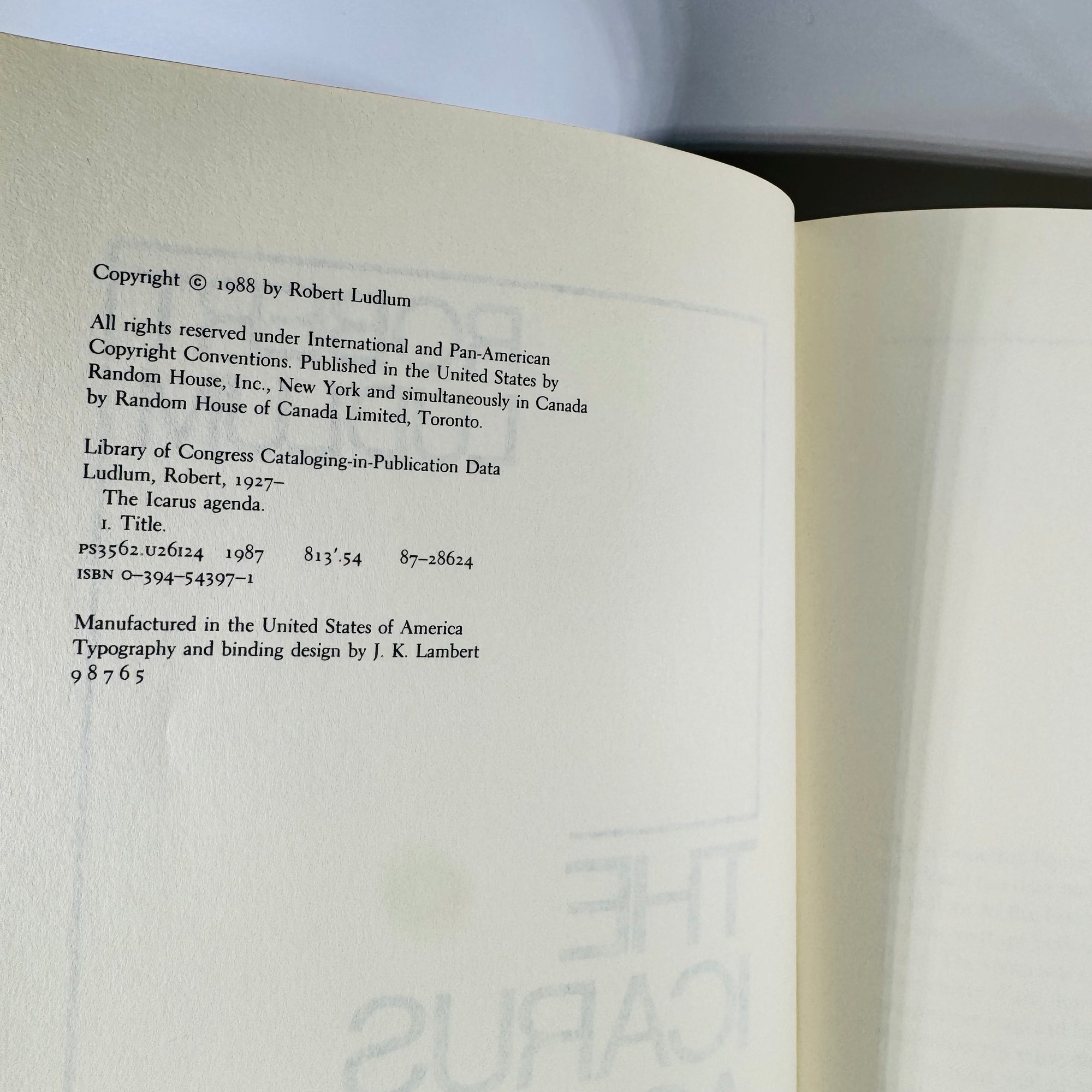 Robert Ludlum — The Icarus Agenda (1987) — First Edition/First Printing Hardcover | Political Thriller