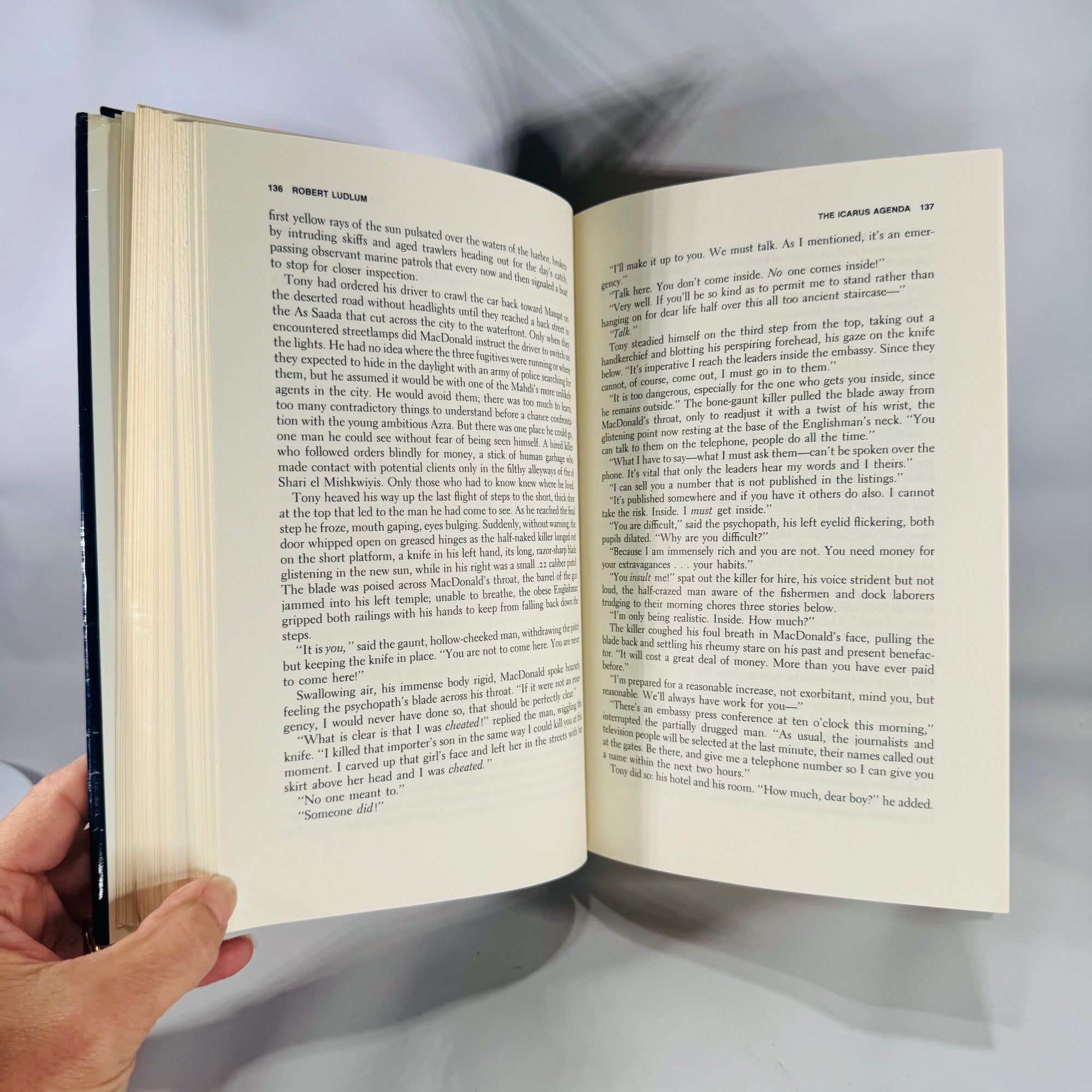 Robert Ludlum — The Icarus Agenda (1987) — First Edition/First Printing Hardcover | Political Thriller