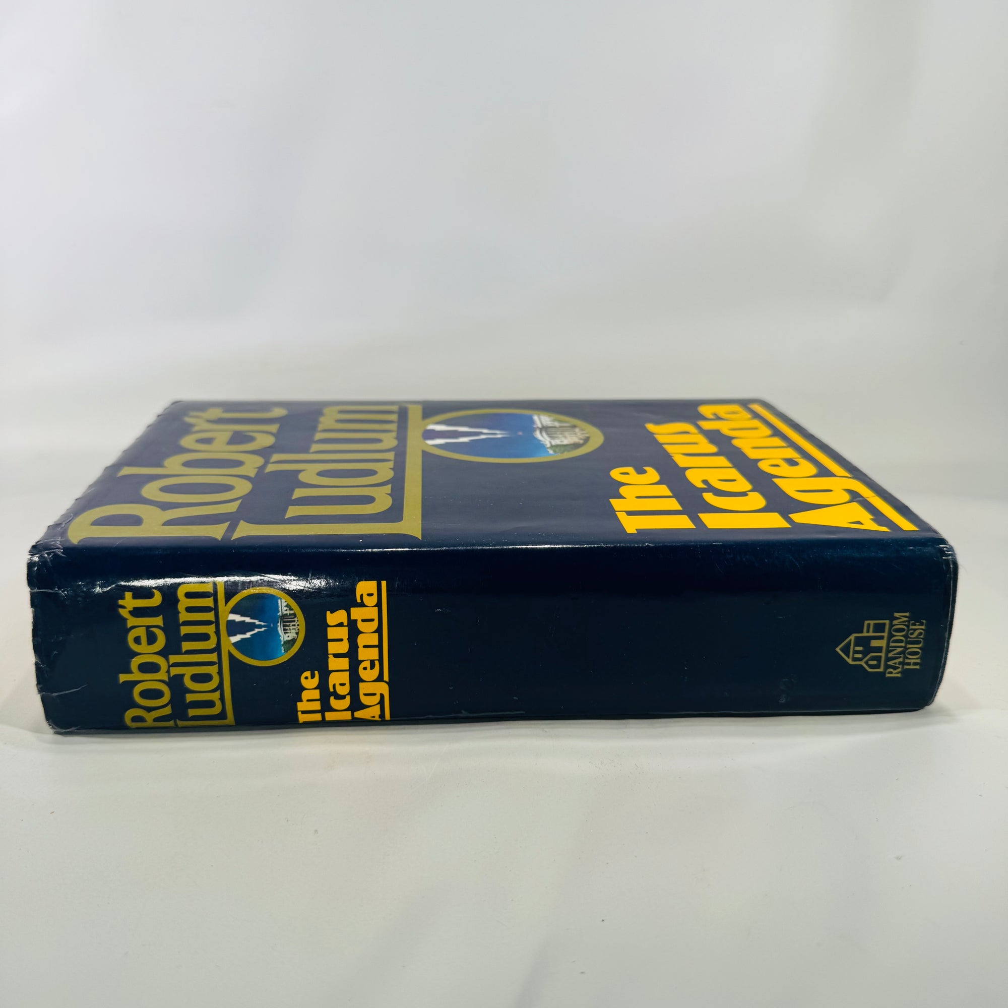 Robert Ludlum — The Icarus Agenda (1987) — First Edition/First Printing Hardcover | Political Thriller