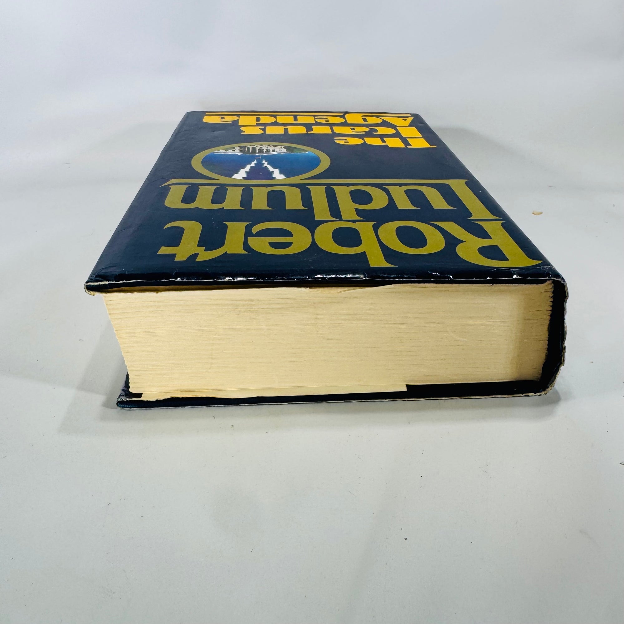 Robert Ludlum — The Icarus Agenda (1987) — First Edition/First Printing Hardcover | Political Thriller