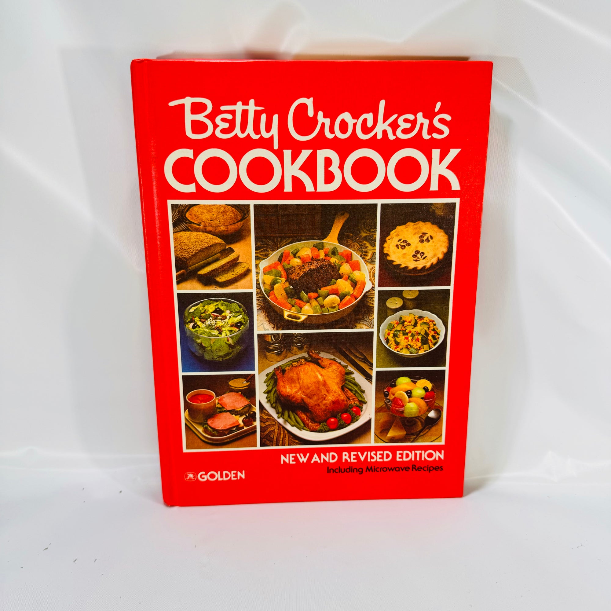 Betty Crocker Cookbook New and Revised Edition including Microwave 1981 Golden Vintage Recipes Collectable Cooking