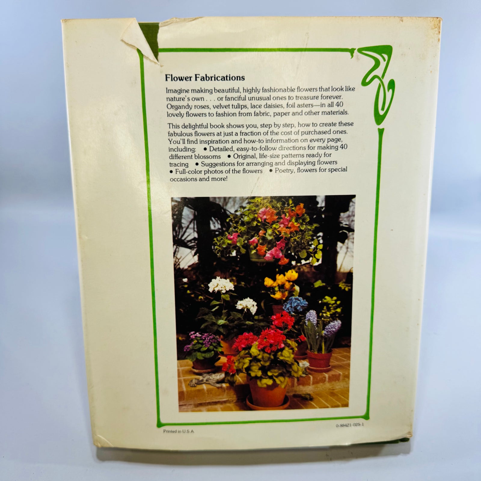 Flower Fabrications 1977 — Hand-Made Fabric & Paper Flowers Vintage Craft Book