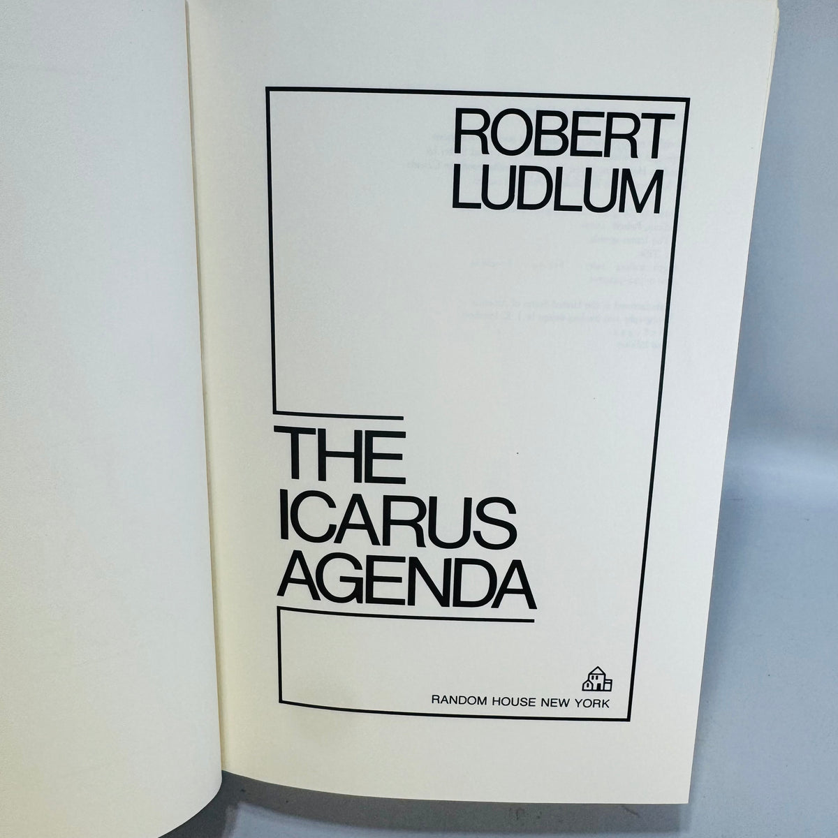 The Icarus Agenda by Robert Ludlum — 1988 Hardcover with Dust Jacket