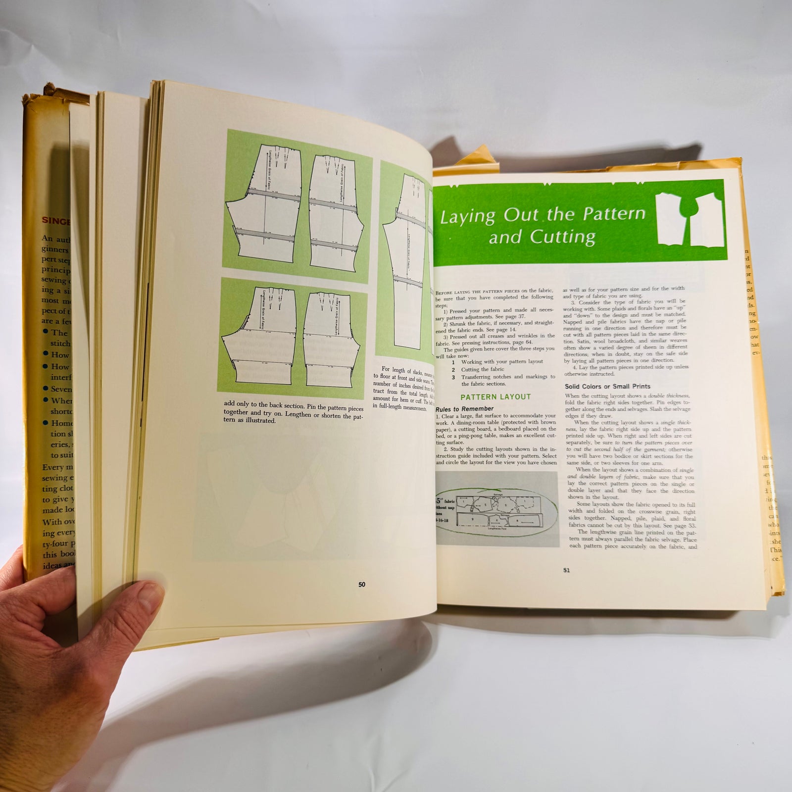 Singer Sewing Book by Gladys Cunningham (1969), Hardcover Sewing Reference