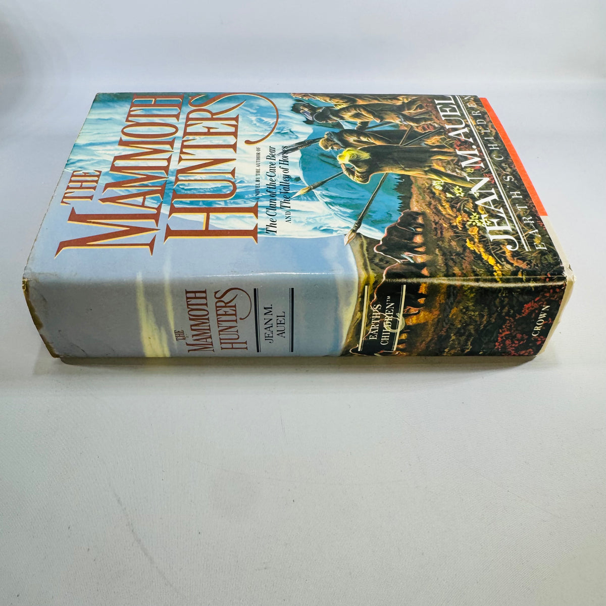 The Mammoth Hunters: Jean M. Auel 1985 Hardcover Book Club Edition