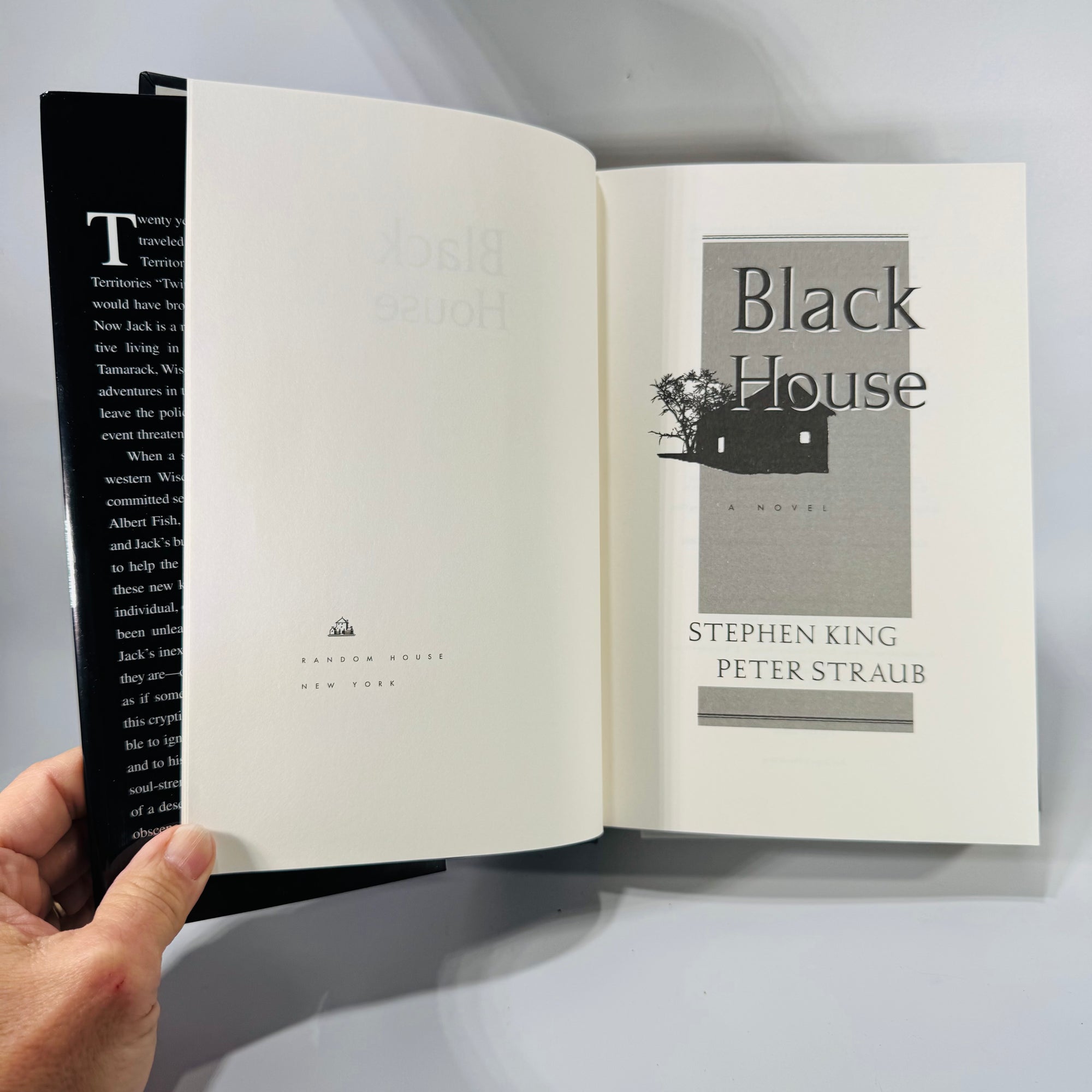 Black House by Stephen King & Peter Straub | First Edition, First Printing (2001) | Hardcover with Dust Jacket